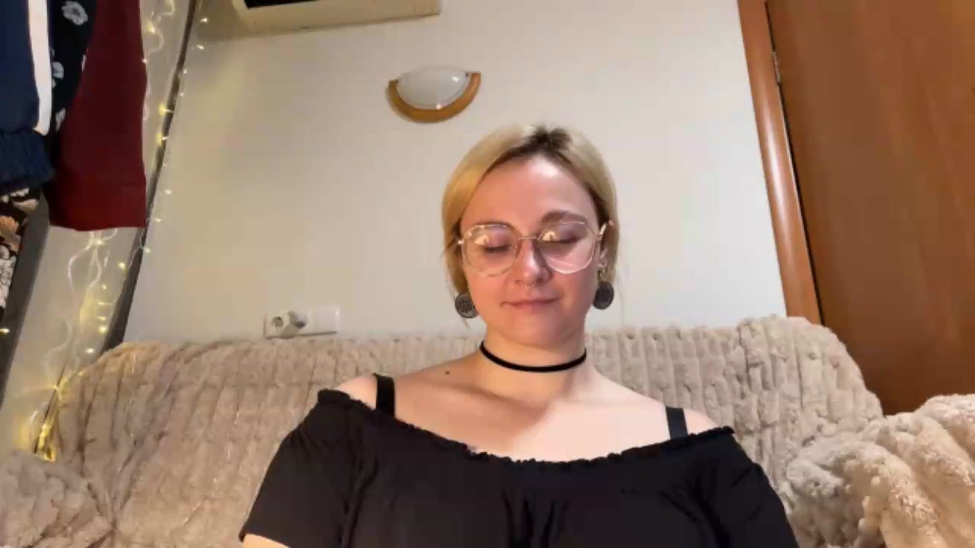 Gallery image thumbnail from EvaSmile's myfreecams stream on, 07/02/2026, 20:16 image 14 of 20