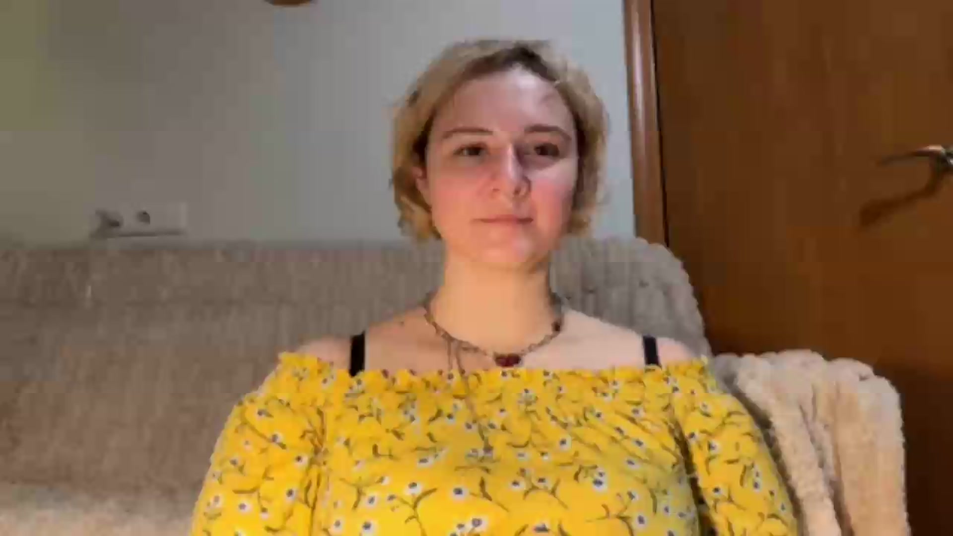 Gallery image thumbnail from EvaSmile's myfreecams stream on, 07/06/2026, 18:49 image 17 of 20