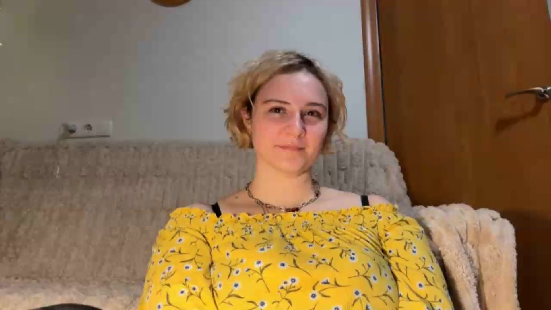 Gallery image thumbnail from EvaSmile's myfreecams stream on, 07/06/2026, 18:49 image 9 of 20