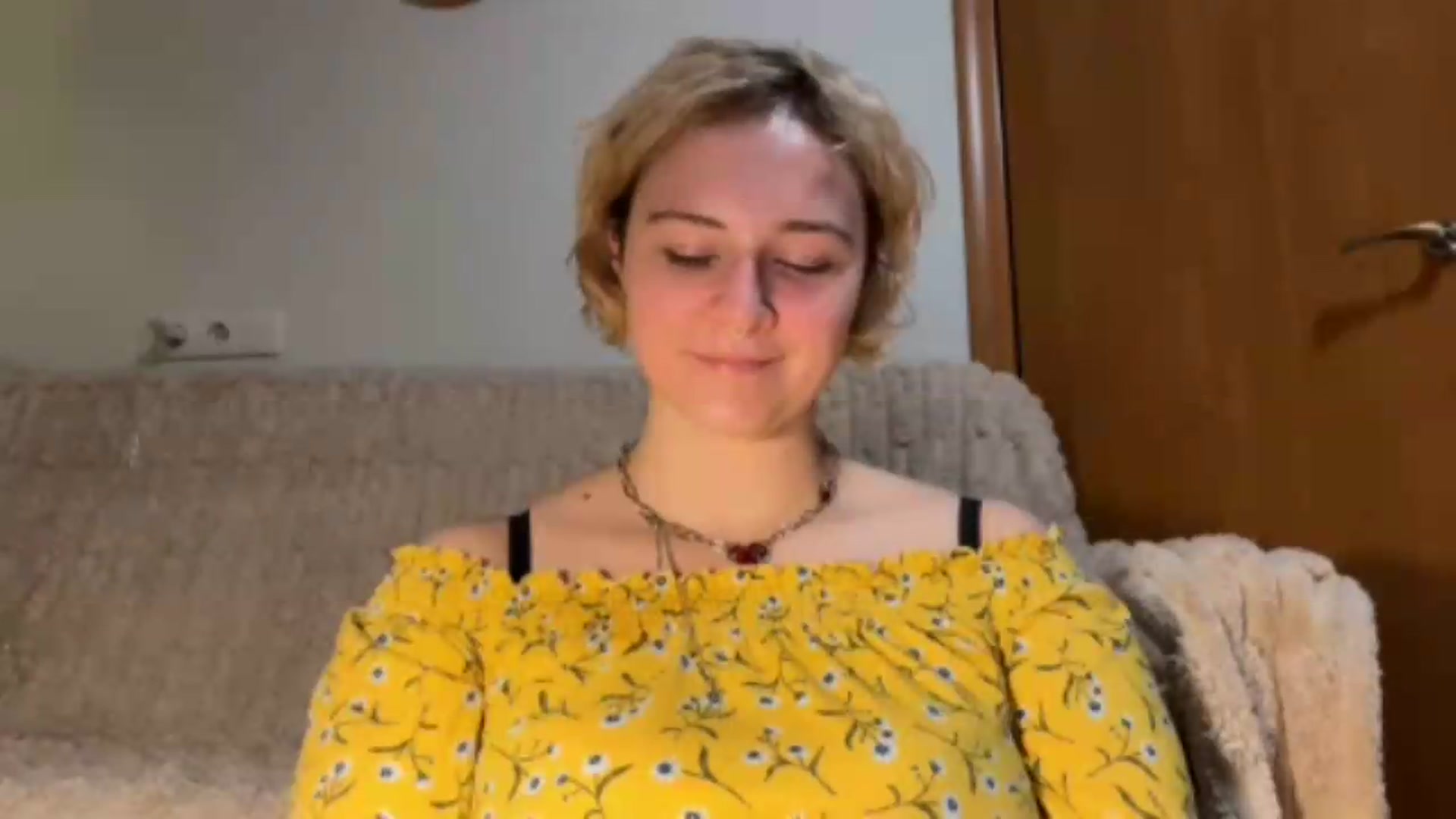 Gallery image thumbnail from EvaSmile's myfreecams stream on, 07/06/2026, 18:49 image 16 of 20