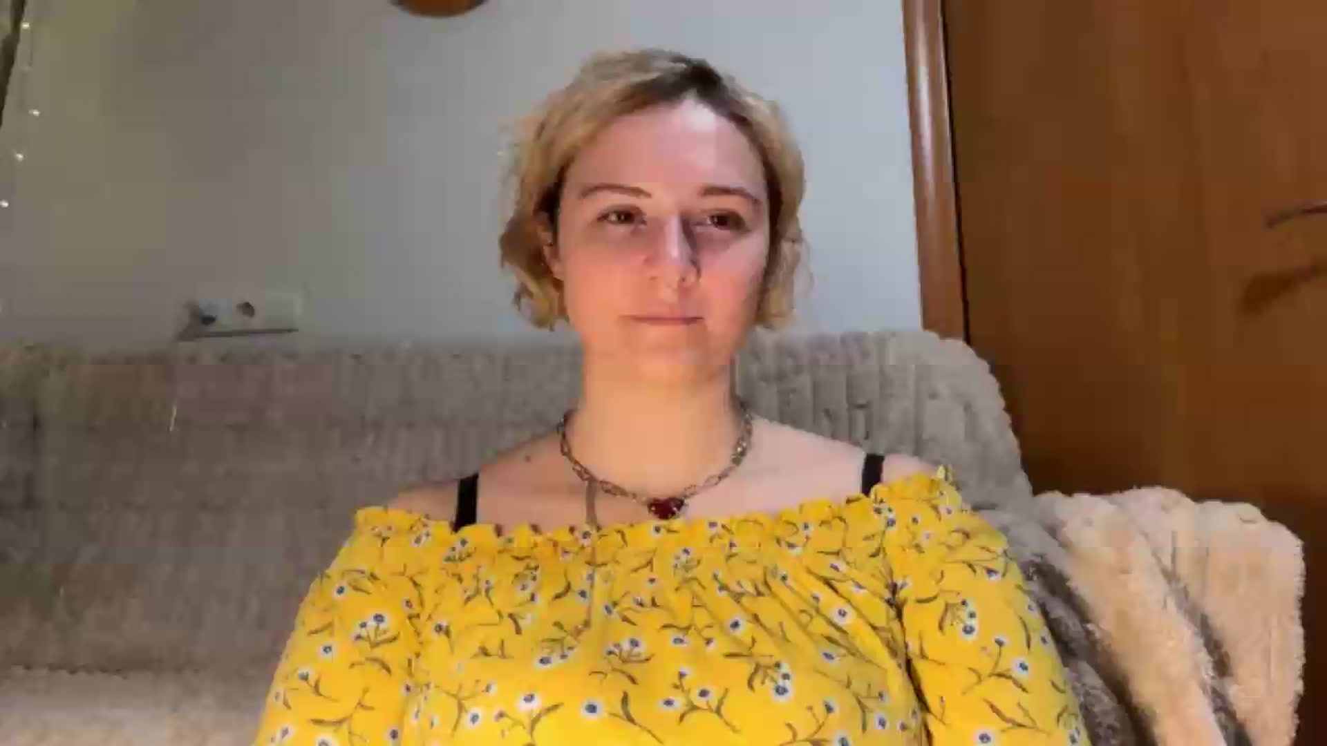 Gallery image thumbnail from EvaSmile's myfreecams stream on, 07/06/2026, 19:42 image 19 of 20
