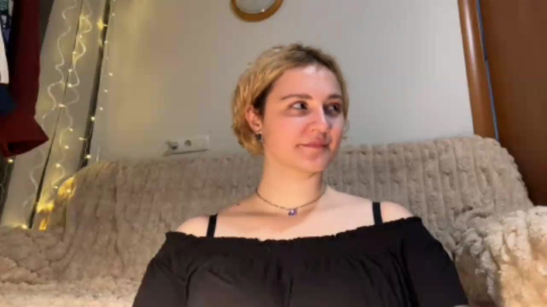 Gallery image thumbnail from EvaSmile's myfreecams stream on, 07/08/2026, 18:20 image 14 of 20