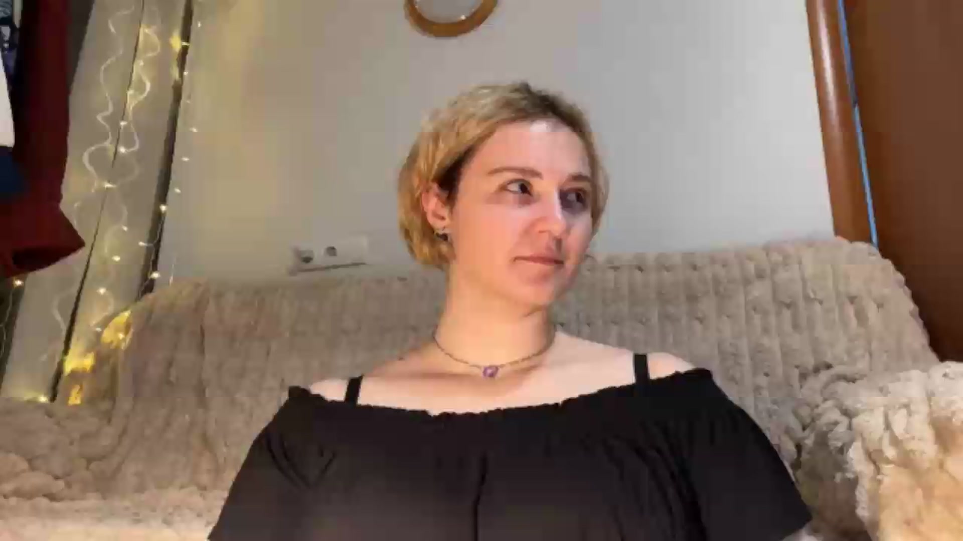 Gallery image thumbnail from EvaSmile's myfreecams stream on, 07/08/2026, 18:20 image 7 of 20