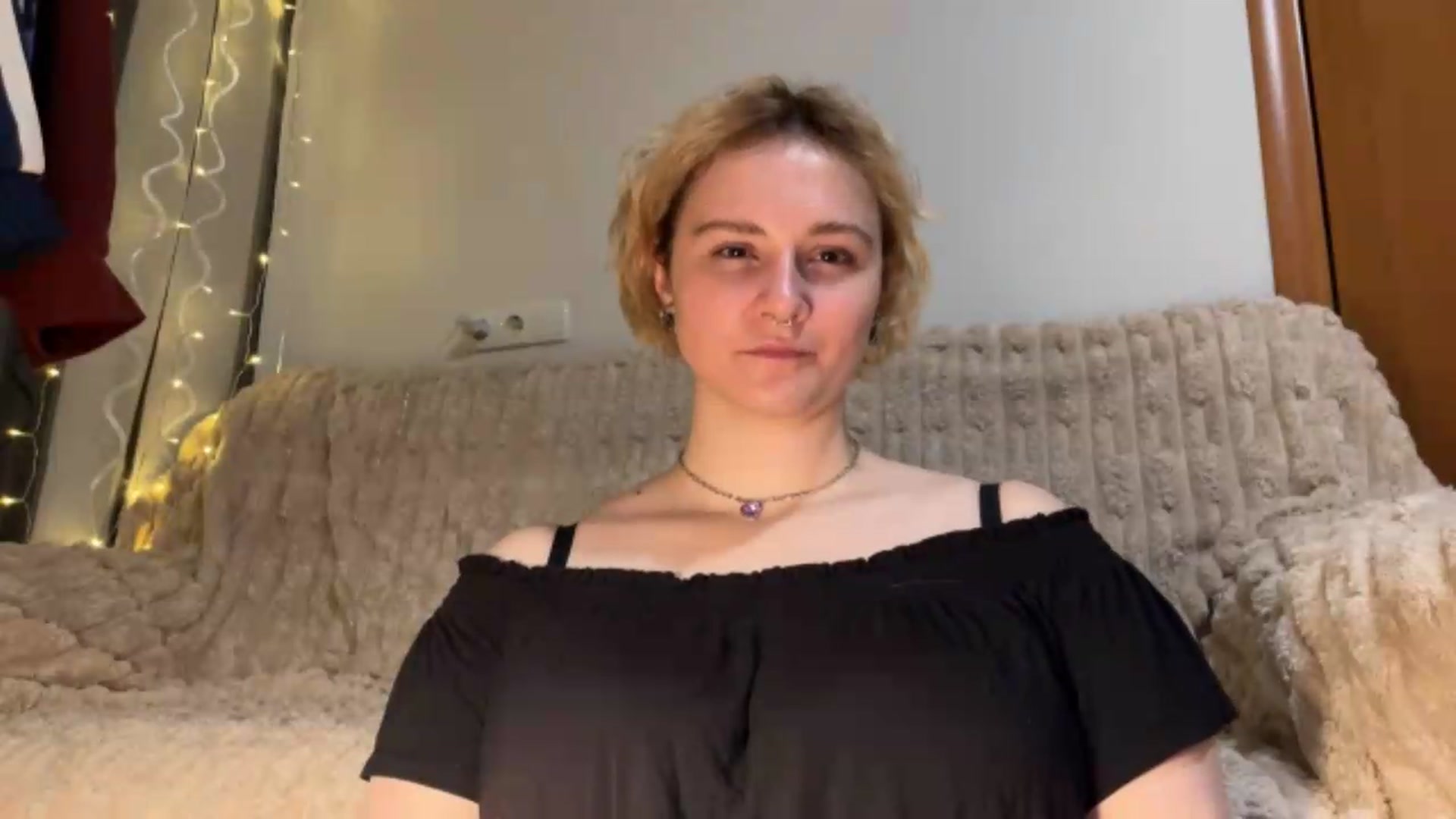 Gallery image thumbnail from EvaSmile's myfreecams stream on, 07/08/2026, 20:19 image 6 of 20