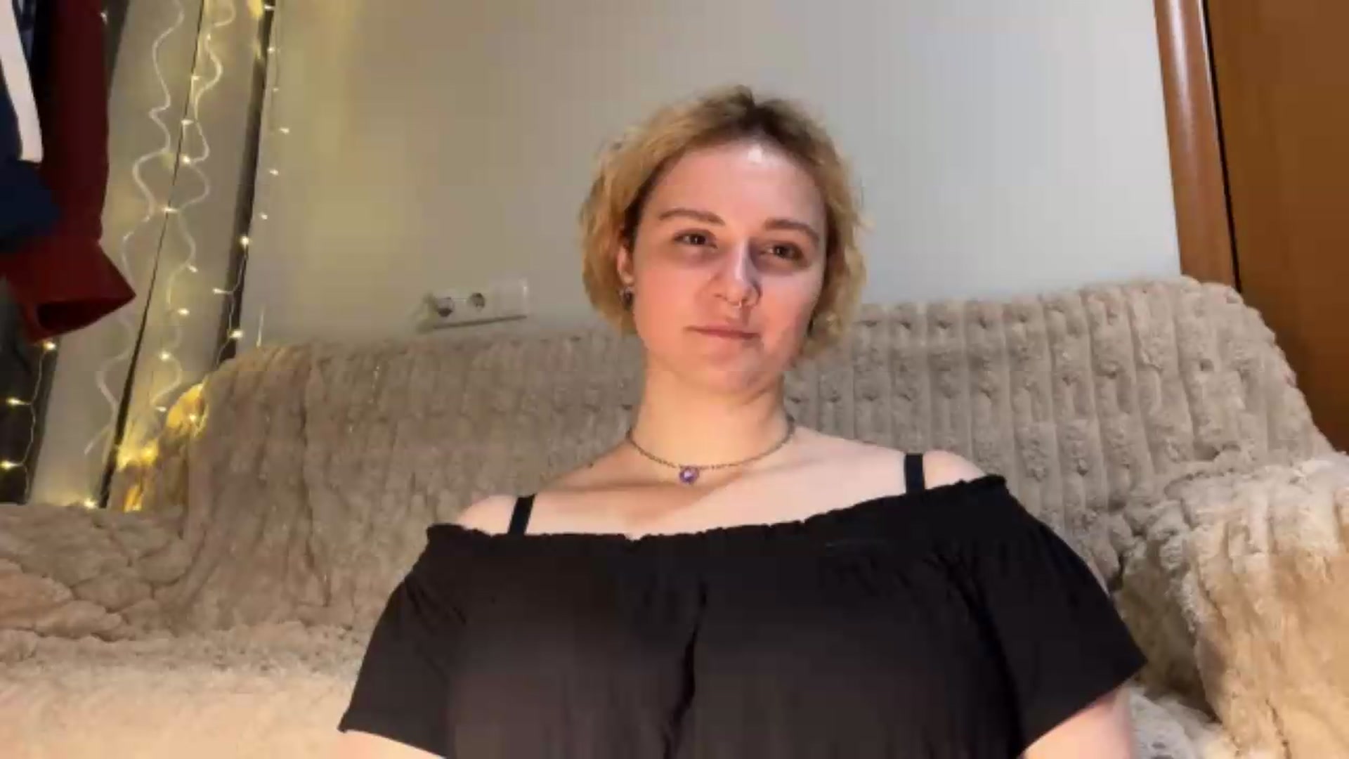 Gallery image thumbnail from EvaSmile's myfreecams stream on, 07/08/2026, 20:19 image 14 of 20