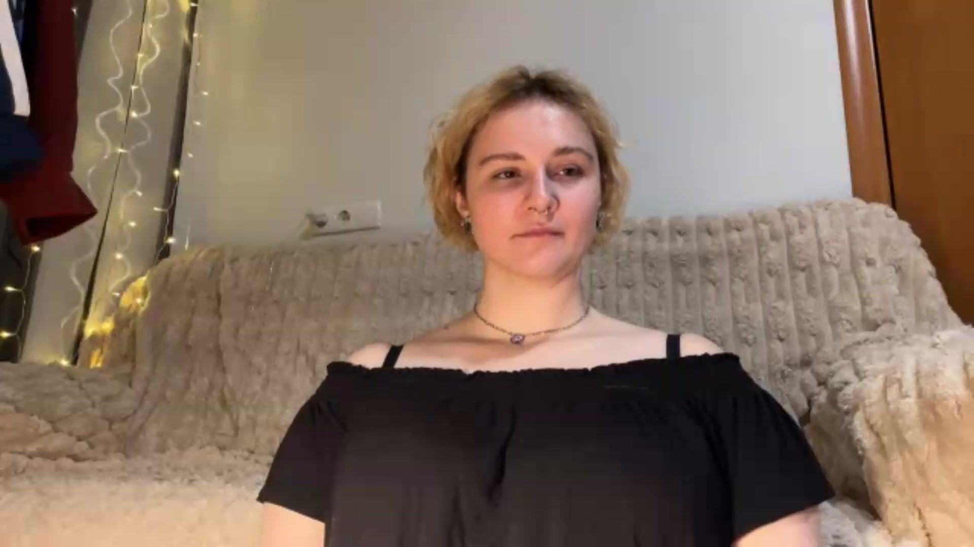 Gallery image thumbnail from EvaSmile's myfreecams stream on, 07/08/2026, 20:19 image 4 of 20