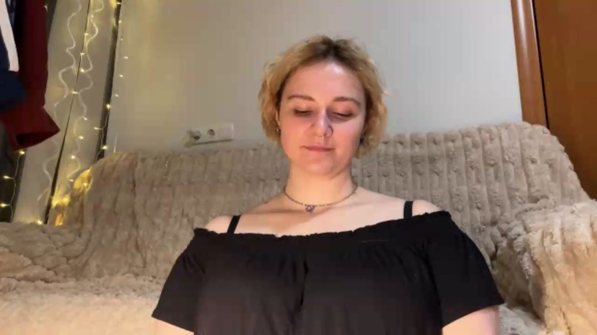 Gallery image thumbnail from EvaSmile's myfreecams stream on, 07/08/2026, 20:19 image 11 of 20