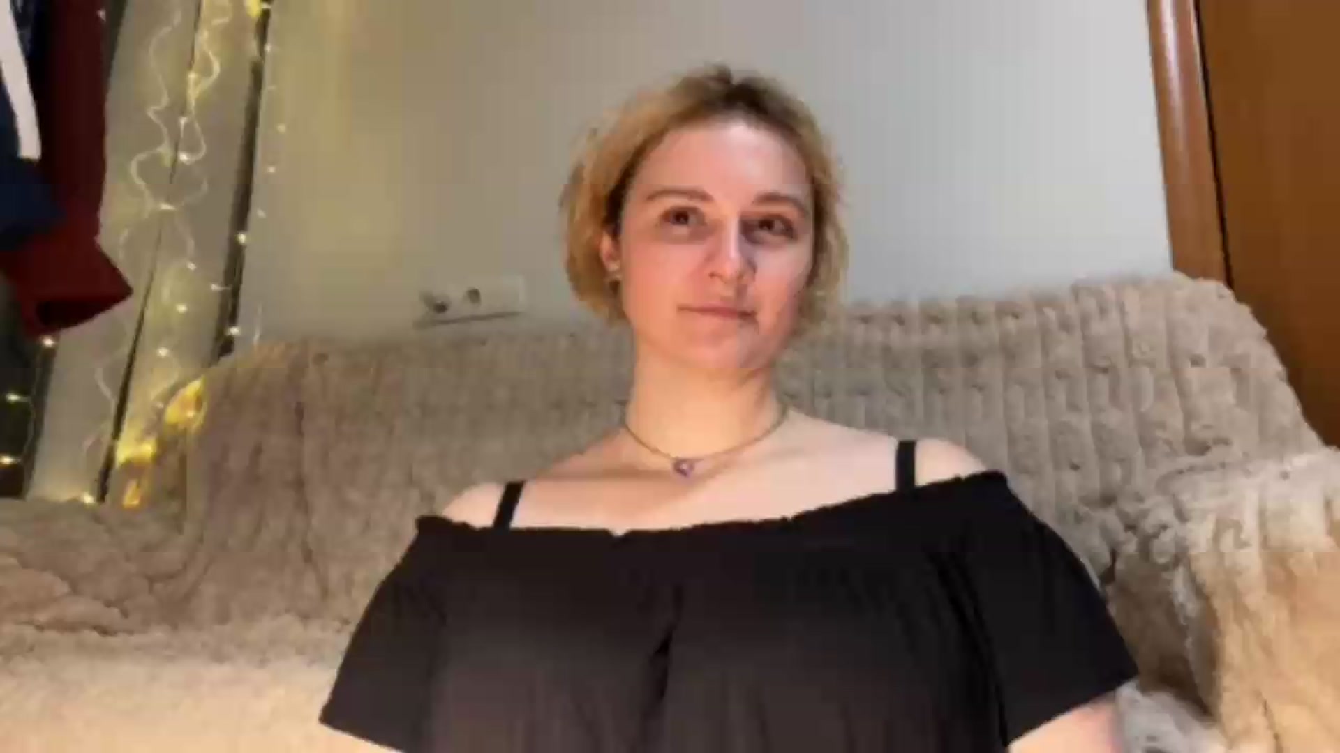 Gallery image thumbnail from EvaSmile's myfreecams stream on, 07/08/2026, 20:19 image 1 of 20