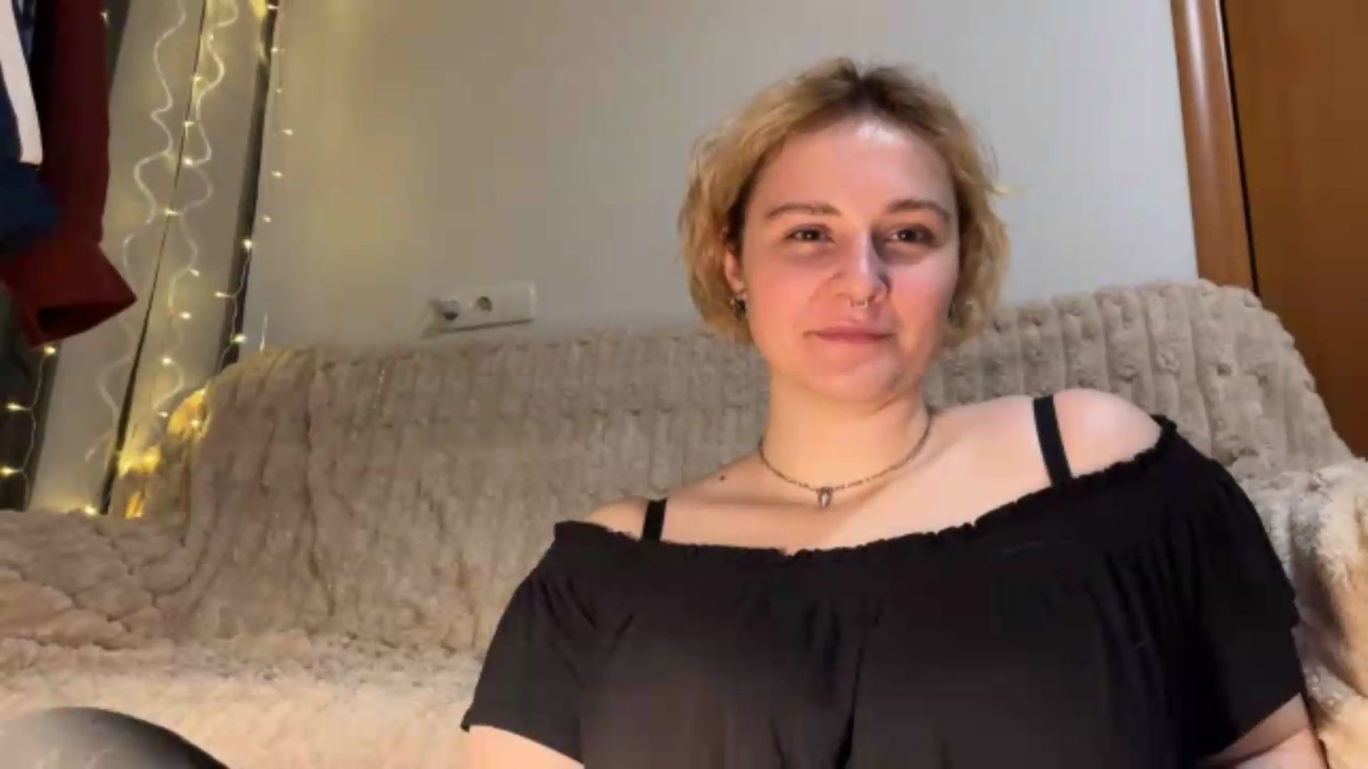 Gallery image thumbnail from EvaSmile's myfreecams stream on, 07/08/2026, 20:19 image 19 of 20