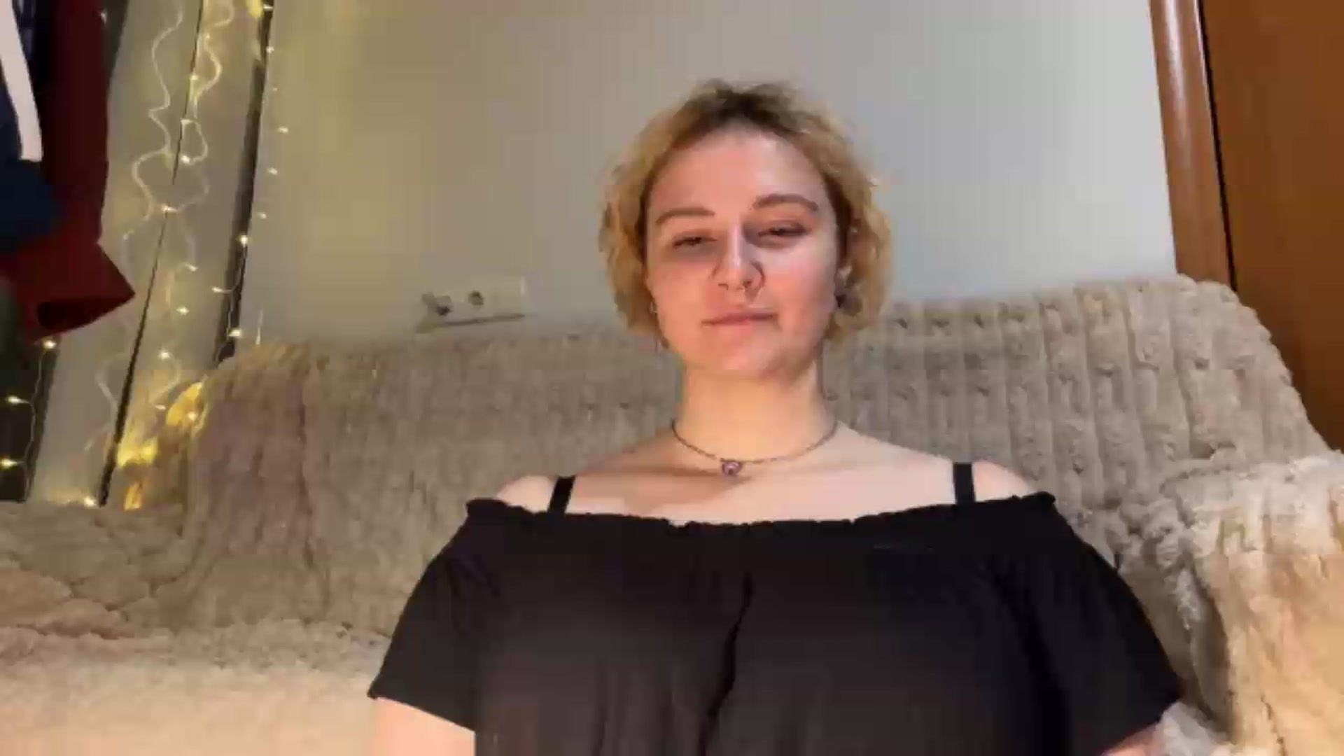 Gallery image thumbnail from EvaSmile's myfreecams stream on, 07/08/2026, 20:19 image 13 of 20