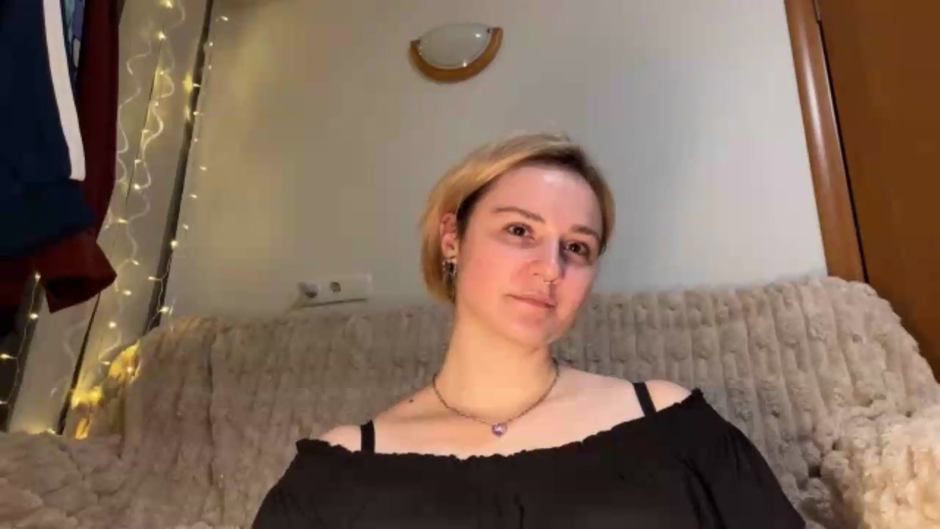 Gallery image thumbnail from EvaSmile's myfreecams stream on, 07/09/2026, 18:47 image 17 of 20