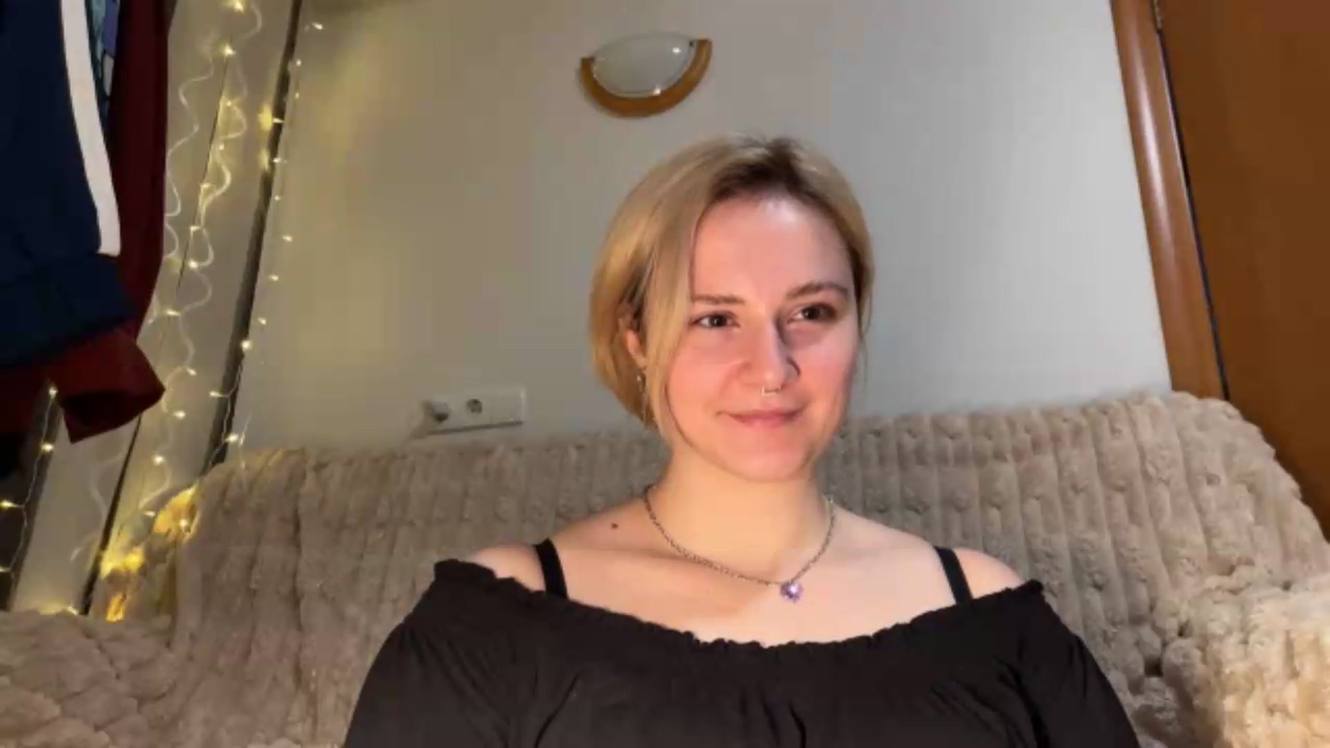 Gallery image thumbnail from EvaSmile's myfreecams stream on, 07/09/2026, 18:47 image 9 of 20