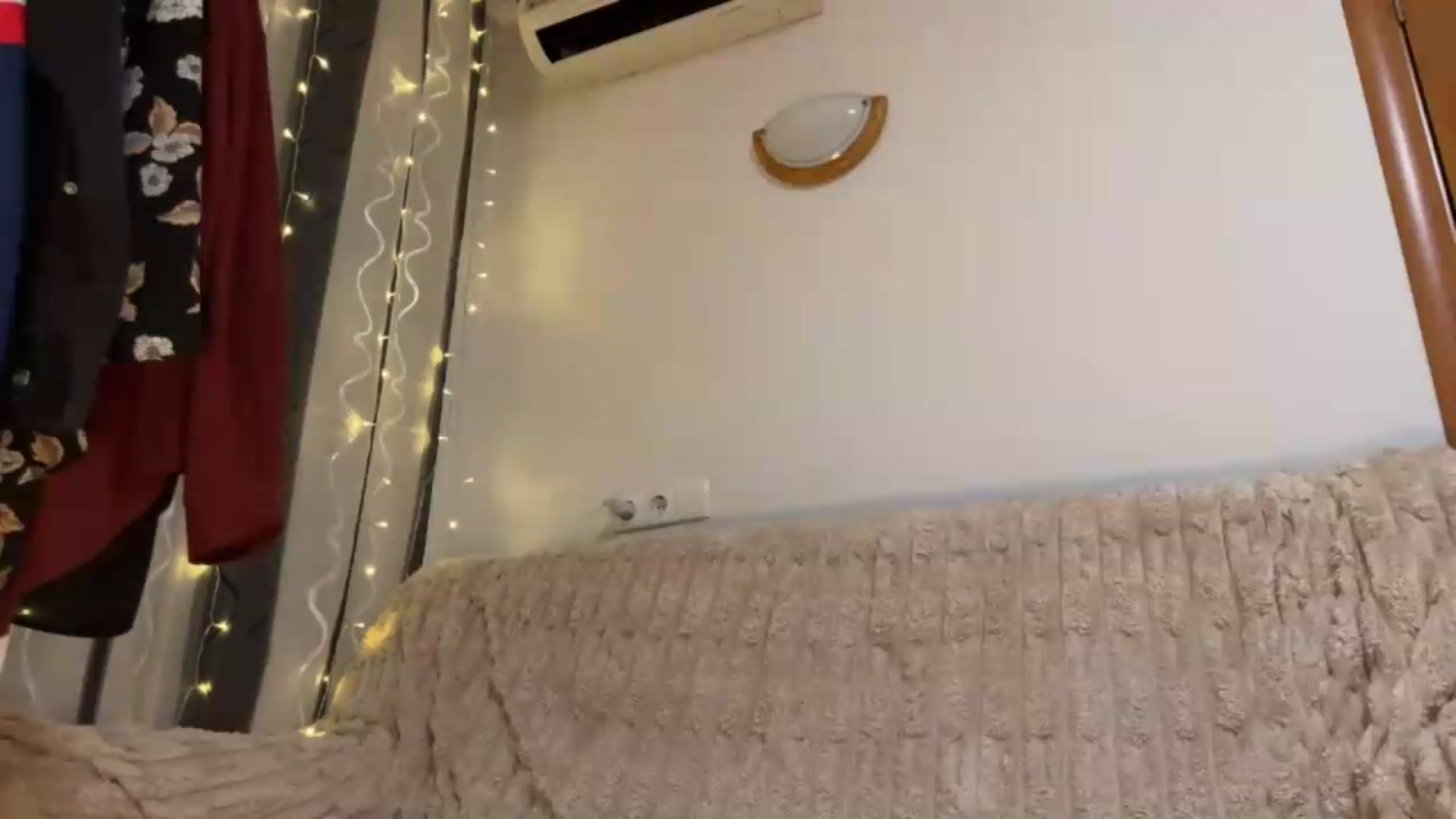 Gallery image thumbnail from EvaSmile's myfreecams stream on, 07/20/2026, 19:17 image 10 of 20