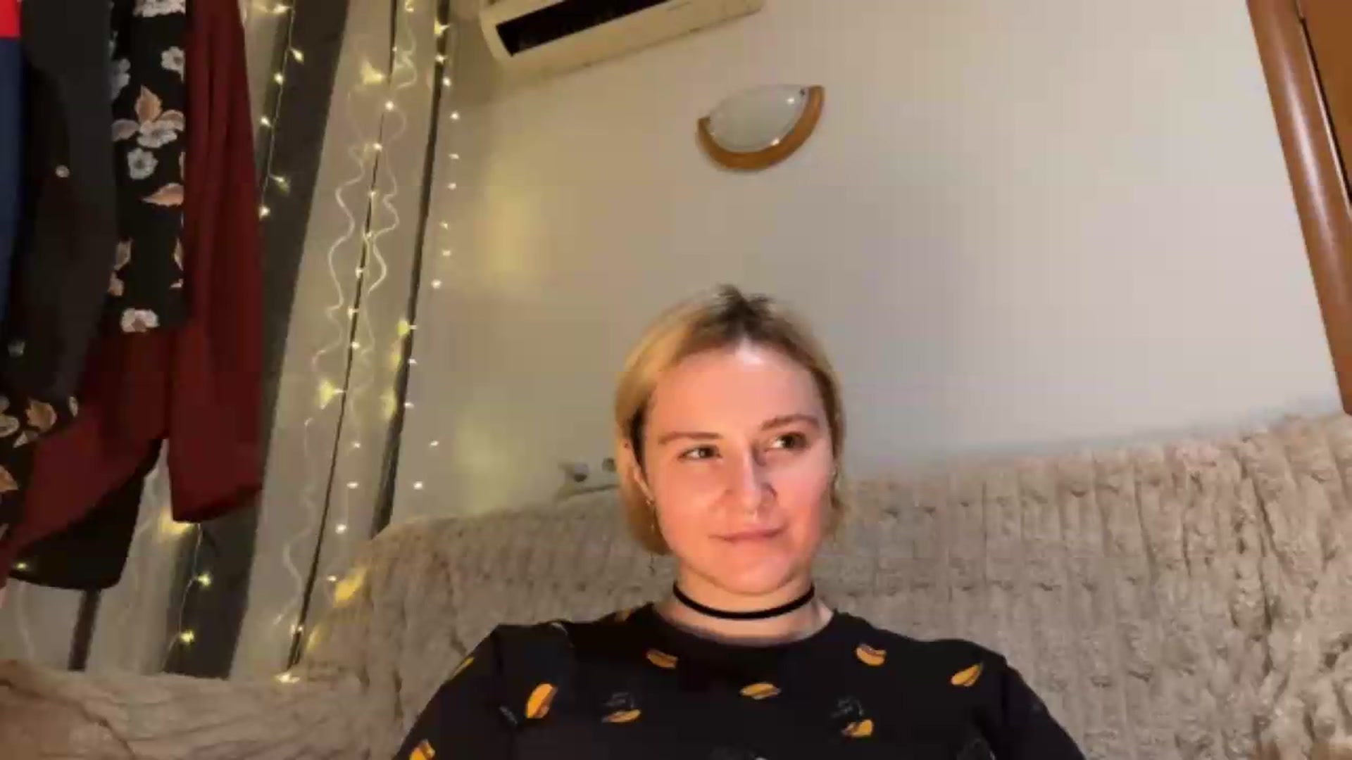 Gallery image thumbnail from EvaSmile's myfreecams stream on, 07/20/2026, 19:17 image 16 of 20