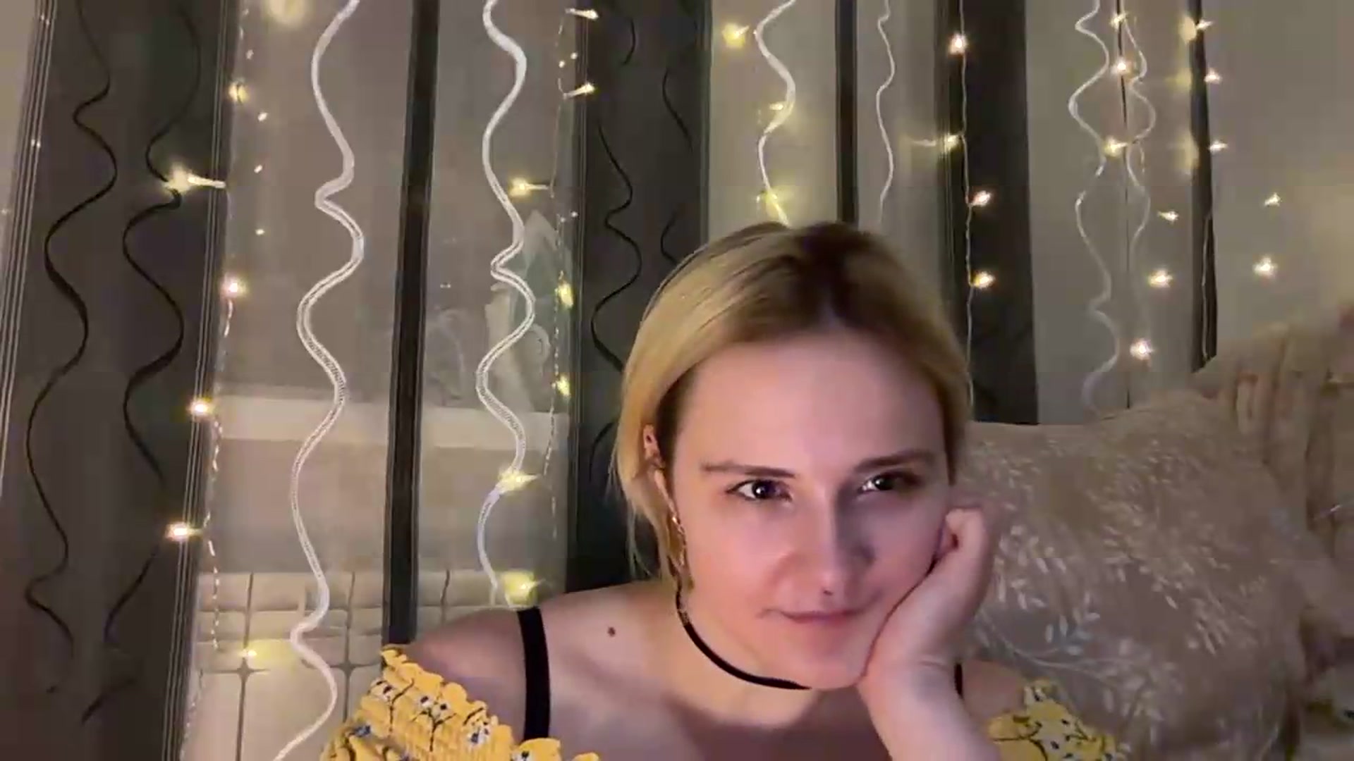 Gallery image thumbnail from EvaSmile's myfreecams stream on, 07/21/2026, 20:52 image 19 of 20