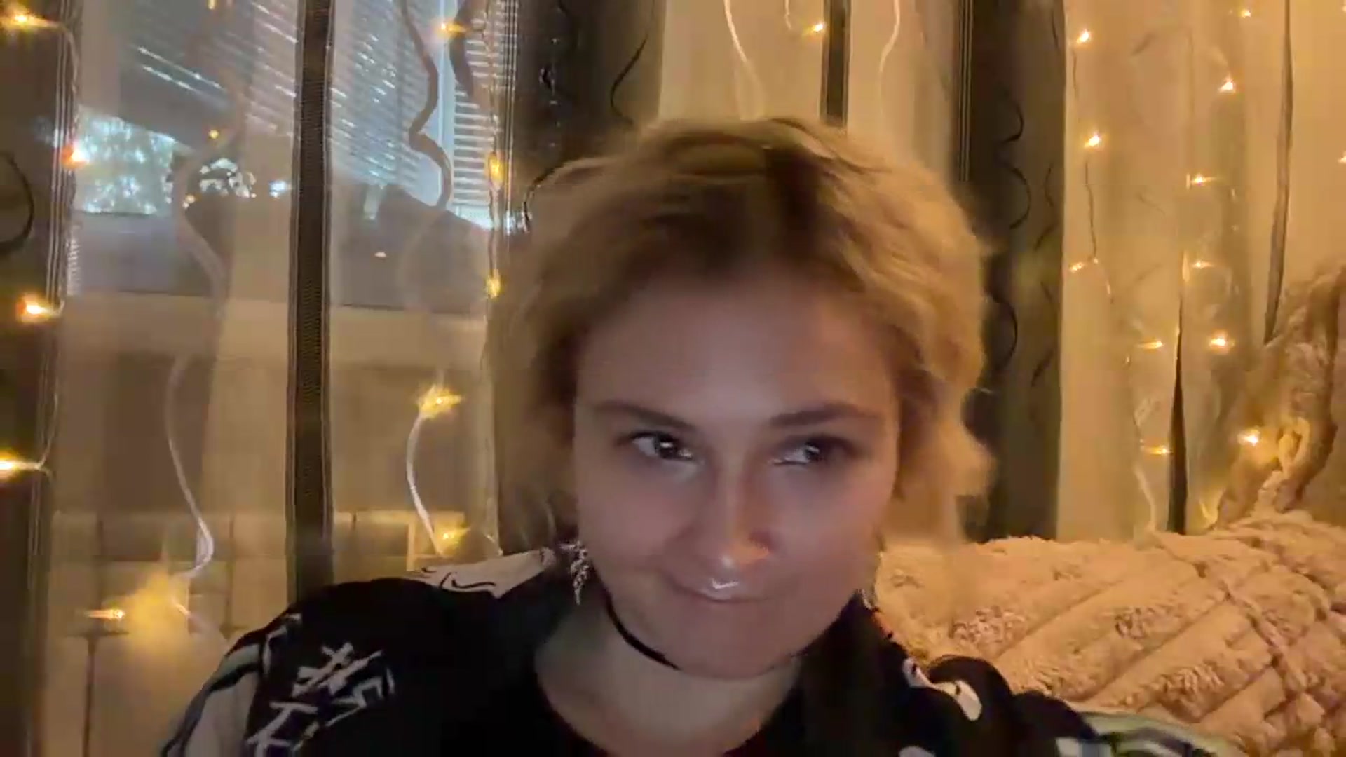 Gallery image thumbnail from EvaSmile's myfreecams stream on, 07/26/2026, 18:05 image 11 of 20