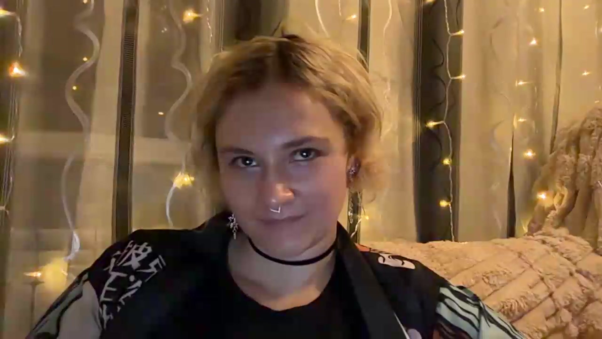 Gallery image thumbnail from EvaSmile's myfreecams stream on, 07/26/2026, 19:14 image 16 of 20