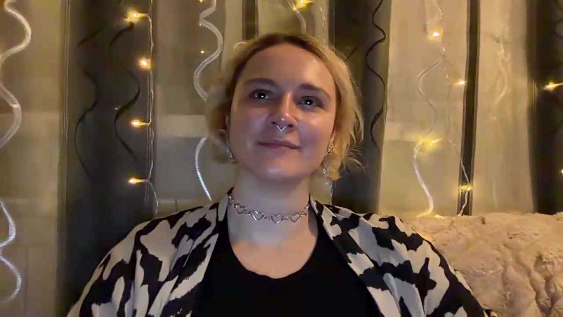Gallery image thumbnail from EvaSmile's myfreecams stream on, 07/27/2026, 19:13 image 15 of 20
