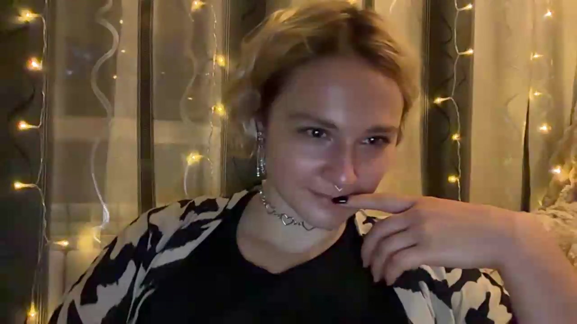Gallery image thumbnail from EvaSmile's myfreecams stream on, 07/27/2026, 19:13 image 11 of 20