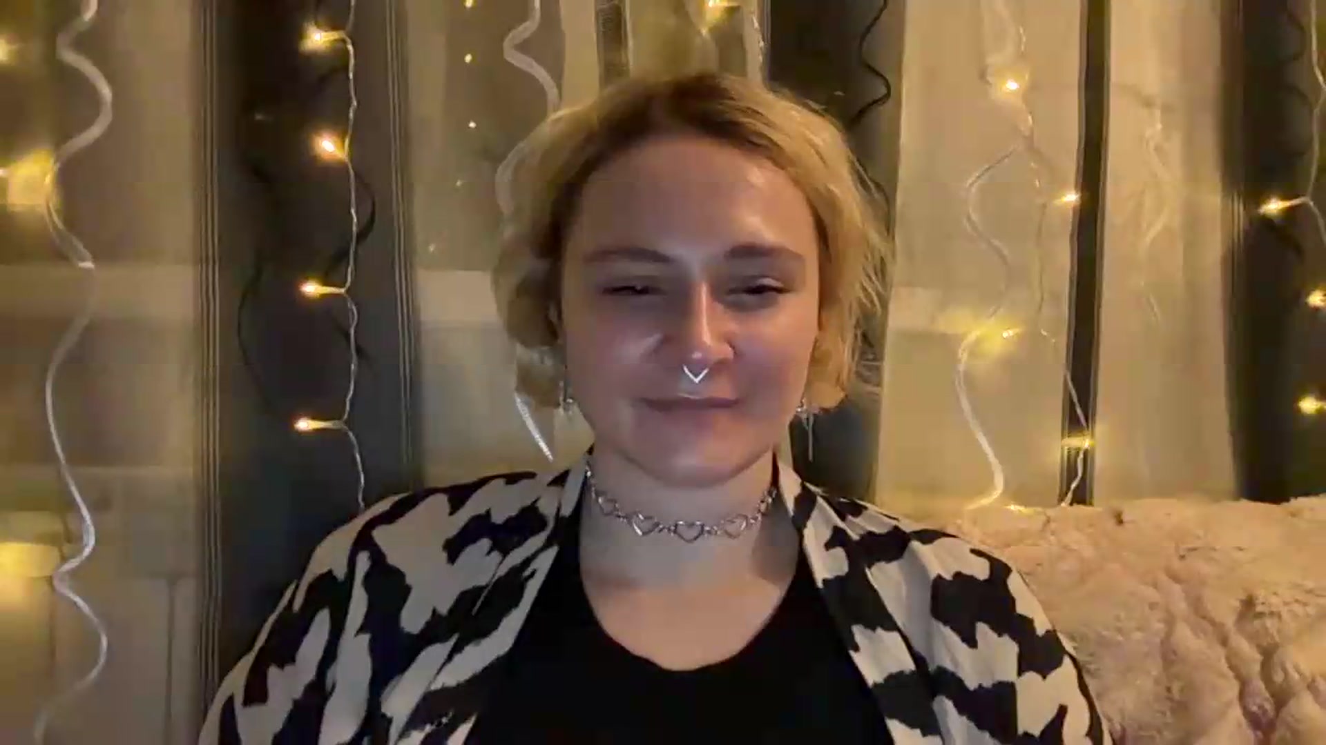 Gallery image thumbnail from EvaSmile's myfreecams stream on, 07/27/2026, 19:13 image 17 of 20