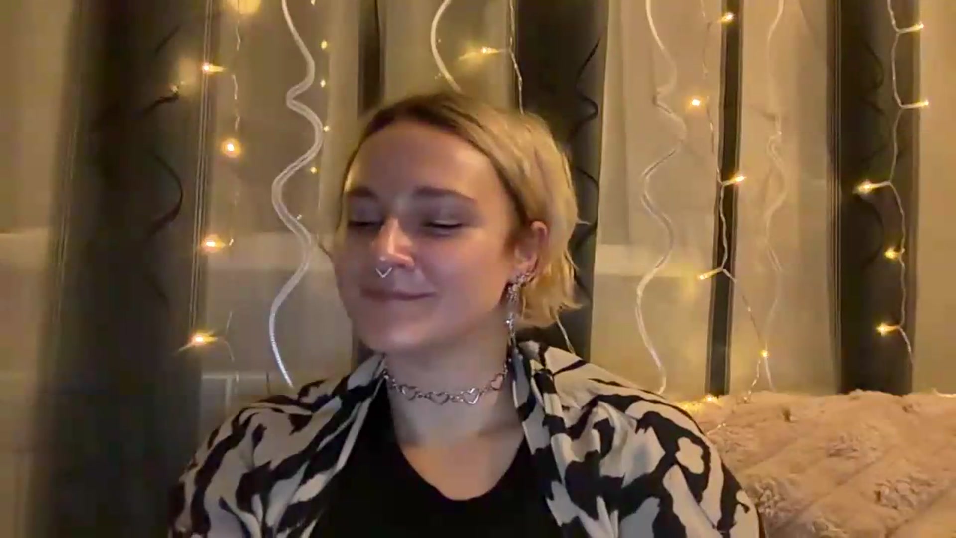 Gallery image thumbnail from EvaSmile's myfreecams stream on, 07/27/2026, 20:41 image 3 of 20