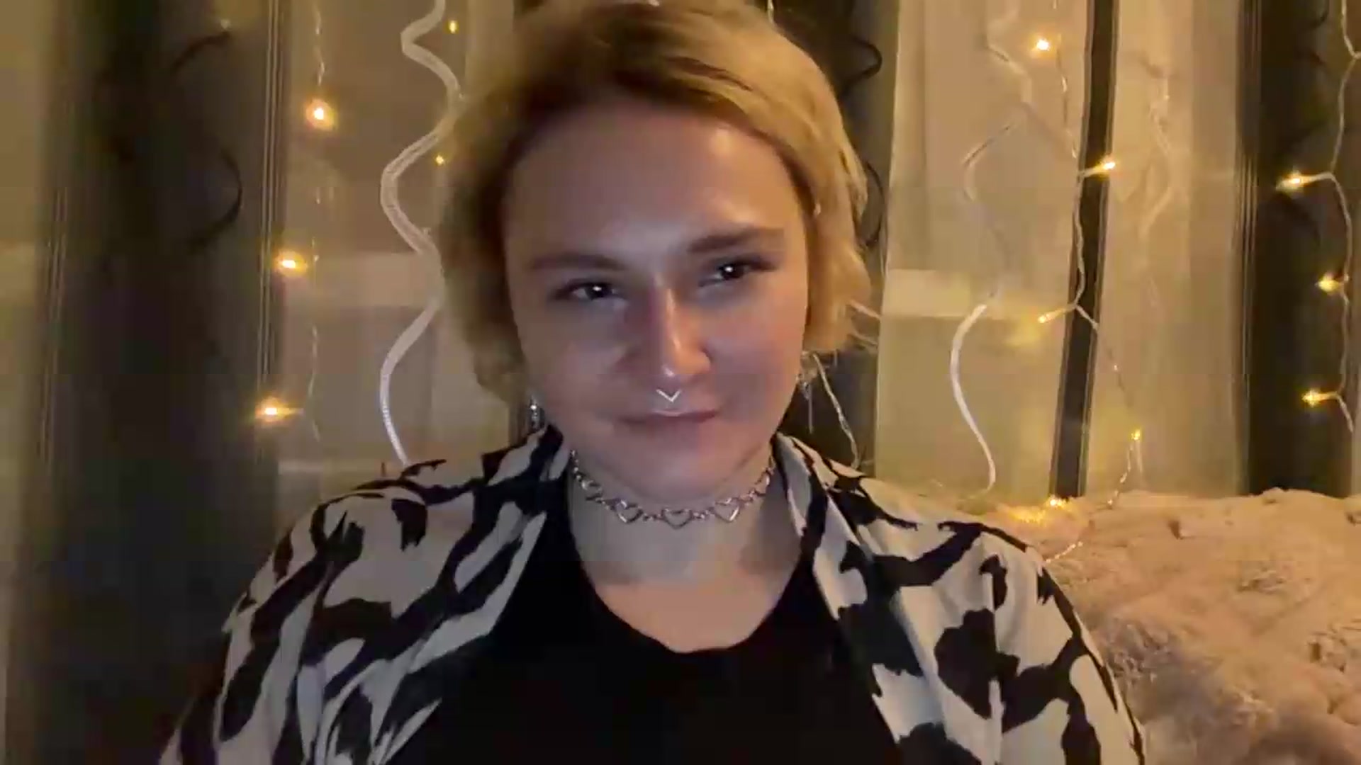 Gallery image thumbnail from EvaSmile's myfreecams stream on, 07/27/2026, 20:41 image 14 of 20
