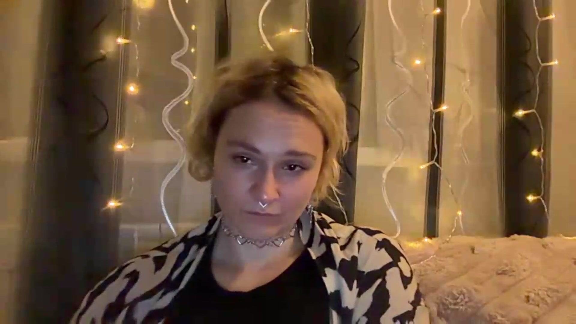 Gallery image thumbnail from EvaSmile's myfreecams stream on, 07/27/2026, 20:41 image 5 of 20