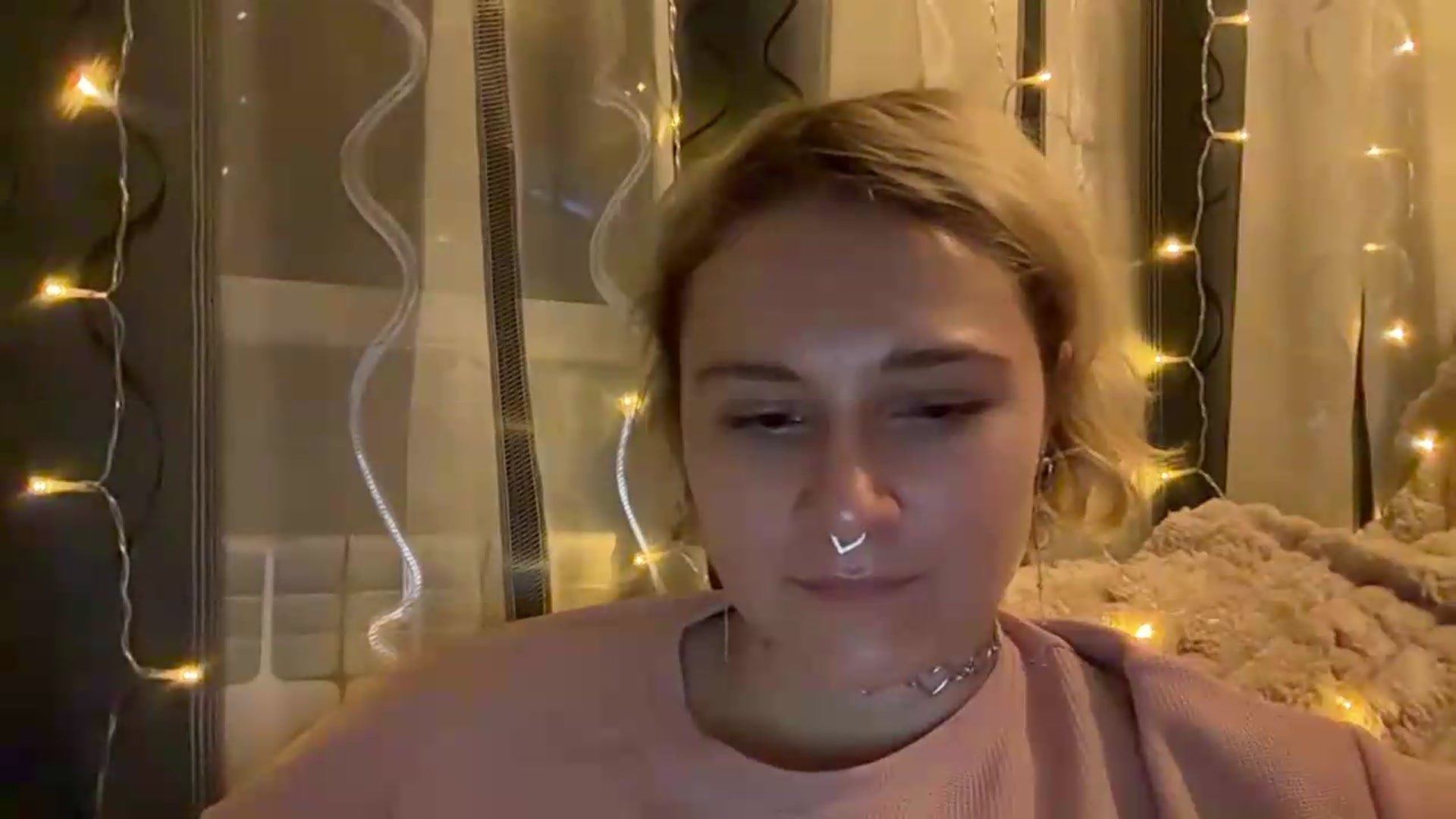 Gallery image thumbnail from EvaSmile's myfreecams stream on, 07/28/2026, 19:36 image 11 of 20