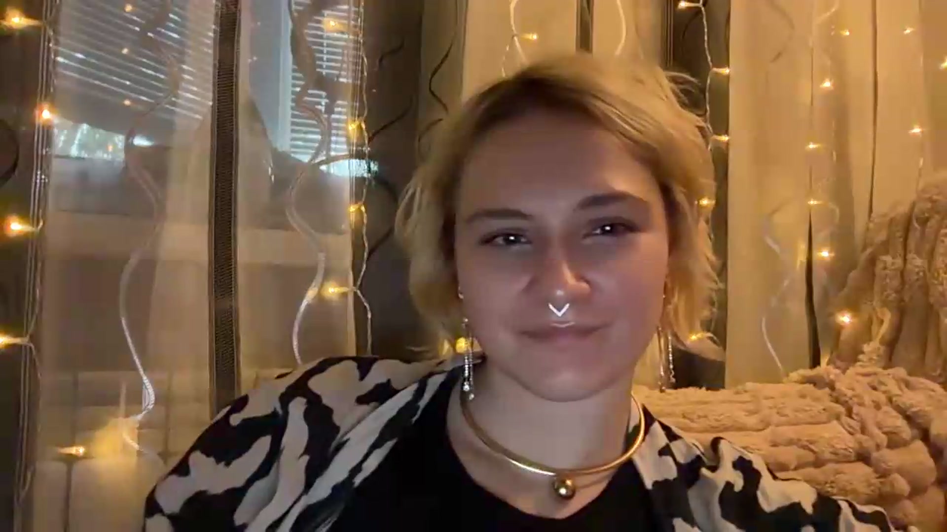 Gallery image thumbnail from EvaSmile's myfreecams stream on, 07/29/2026, 18:09 image 10 of 20