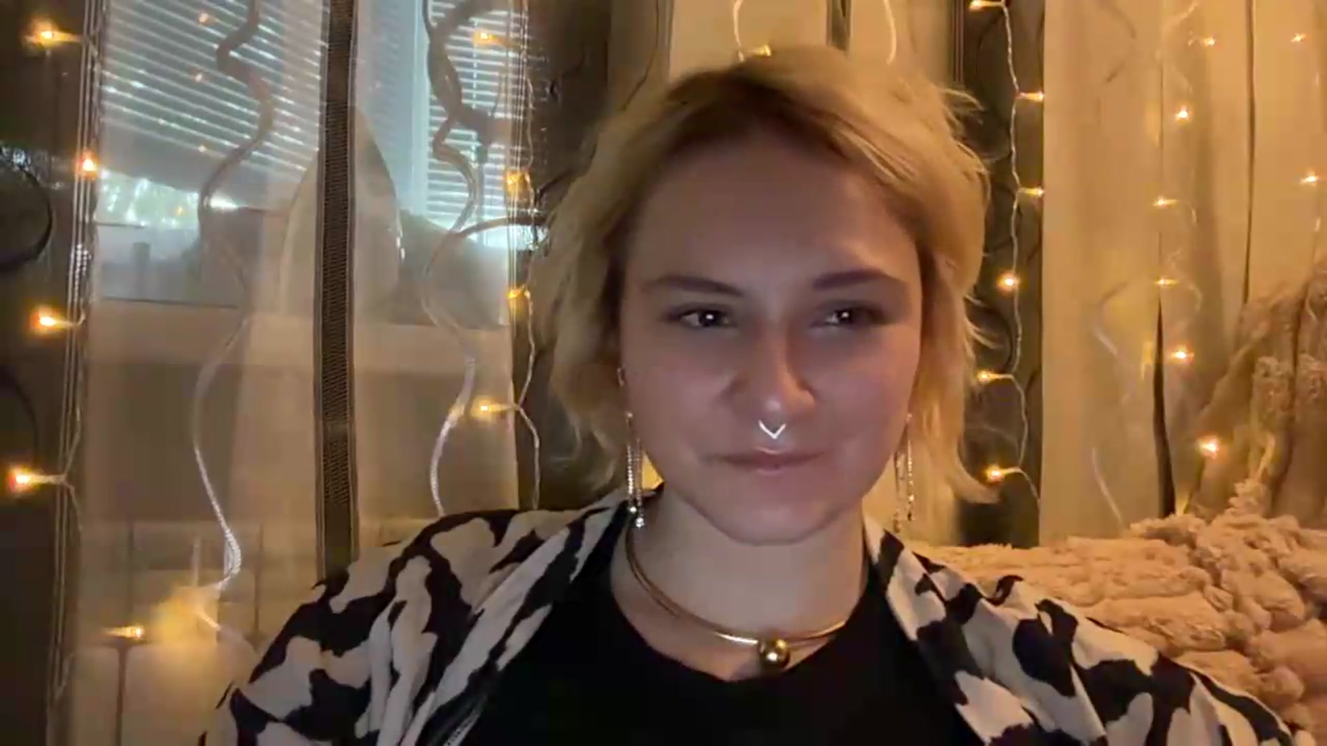Gallery image thumbnail from EvaSmile's myfreecams stream on, 07/29/2026, 18:09 image 4 of 20