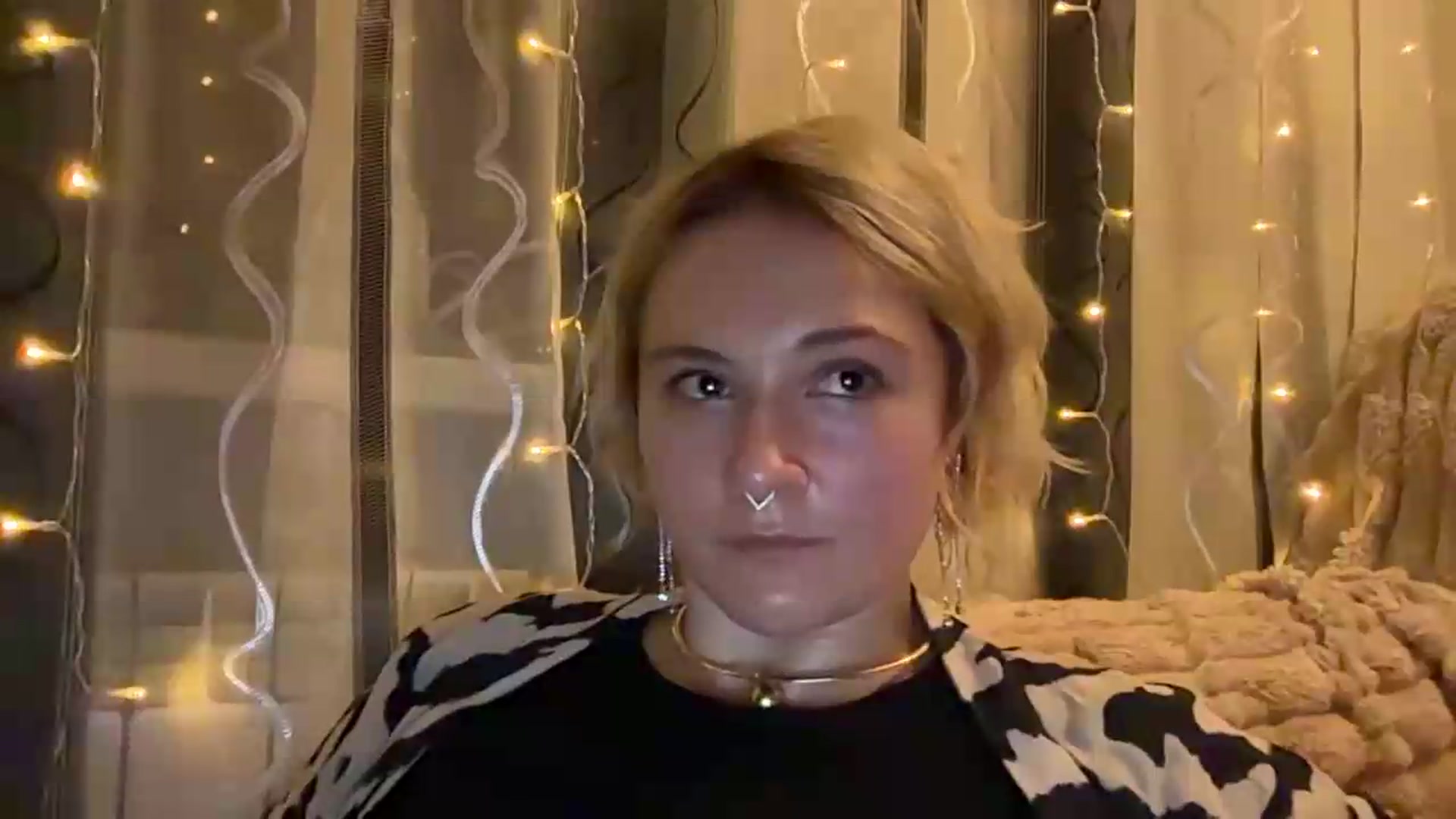 Gallery image thumbnail from EvaSmile's myfreecams stream on, 07/29/2026, 19:27 image 19 of 20