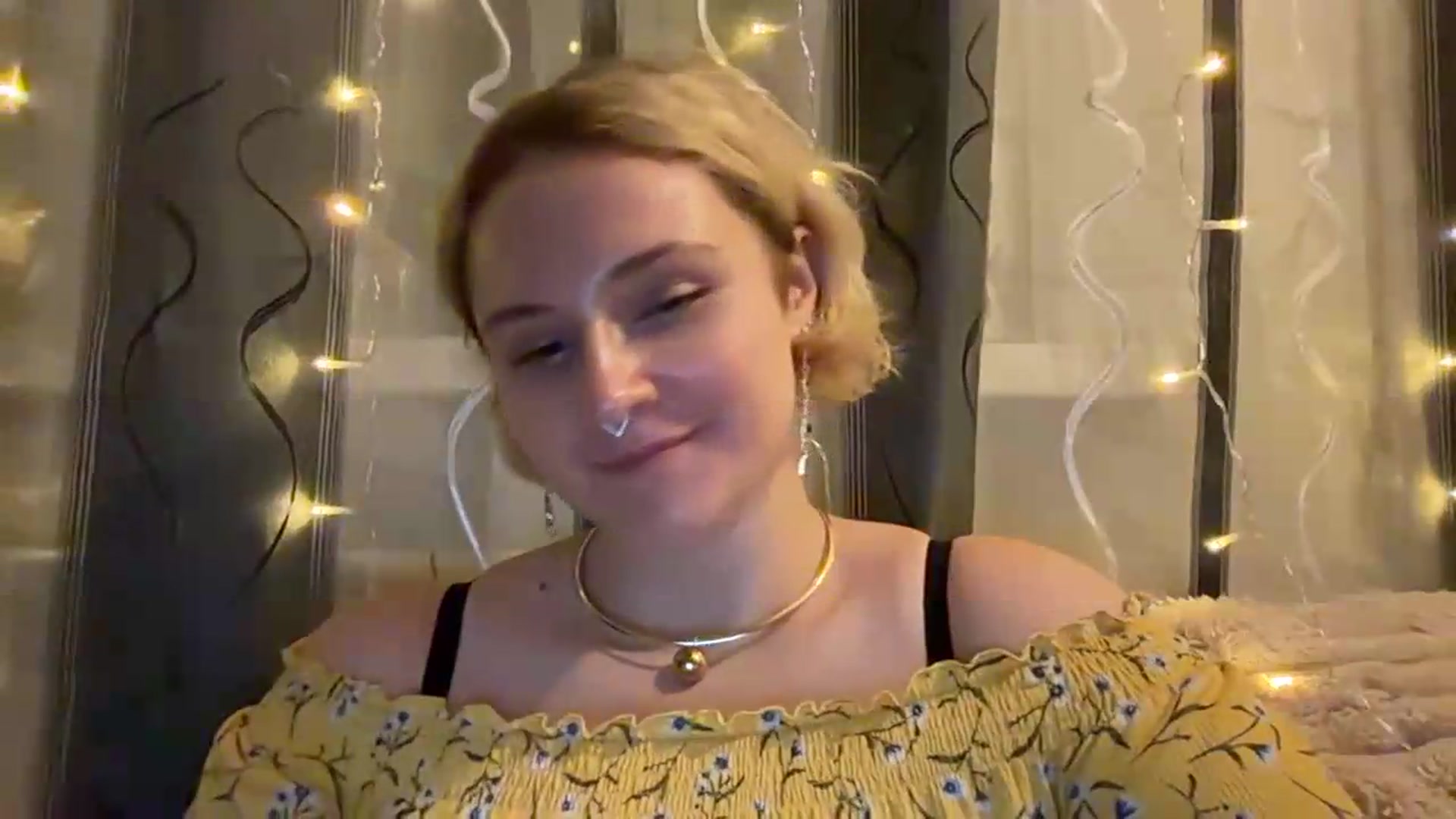 Gallery image thumbnail from EvaSmile's myfreecams stream on, 08/03/2026, 20:23 image 2 of 20