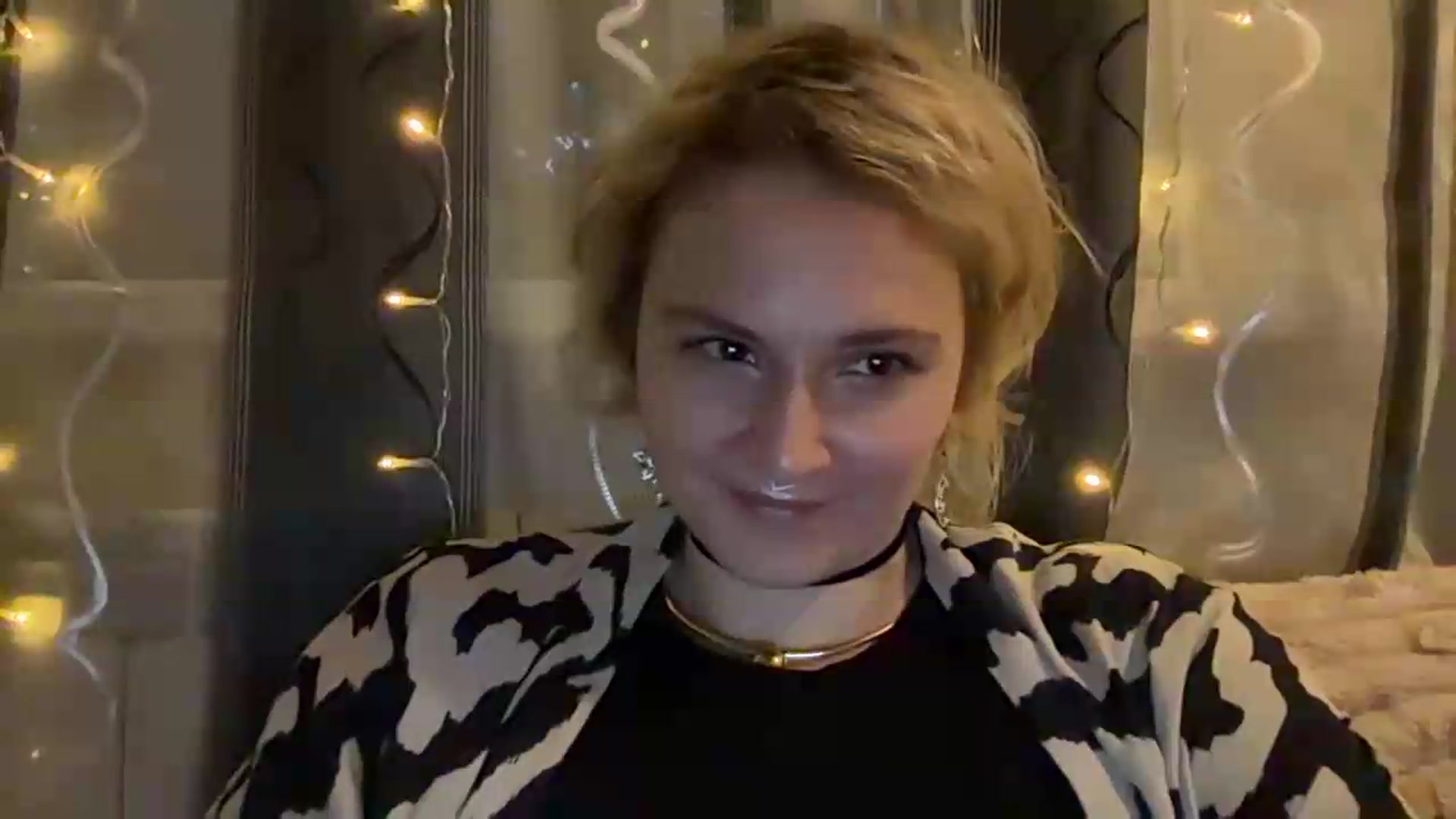Gallery image thumbnail from EvaSmile's myfreecams stream on, 08/04/2026, 18:41 image 9 of 20