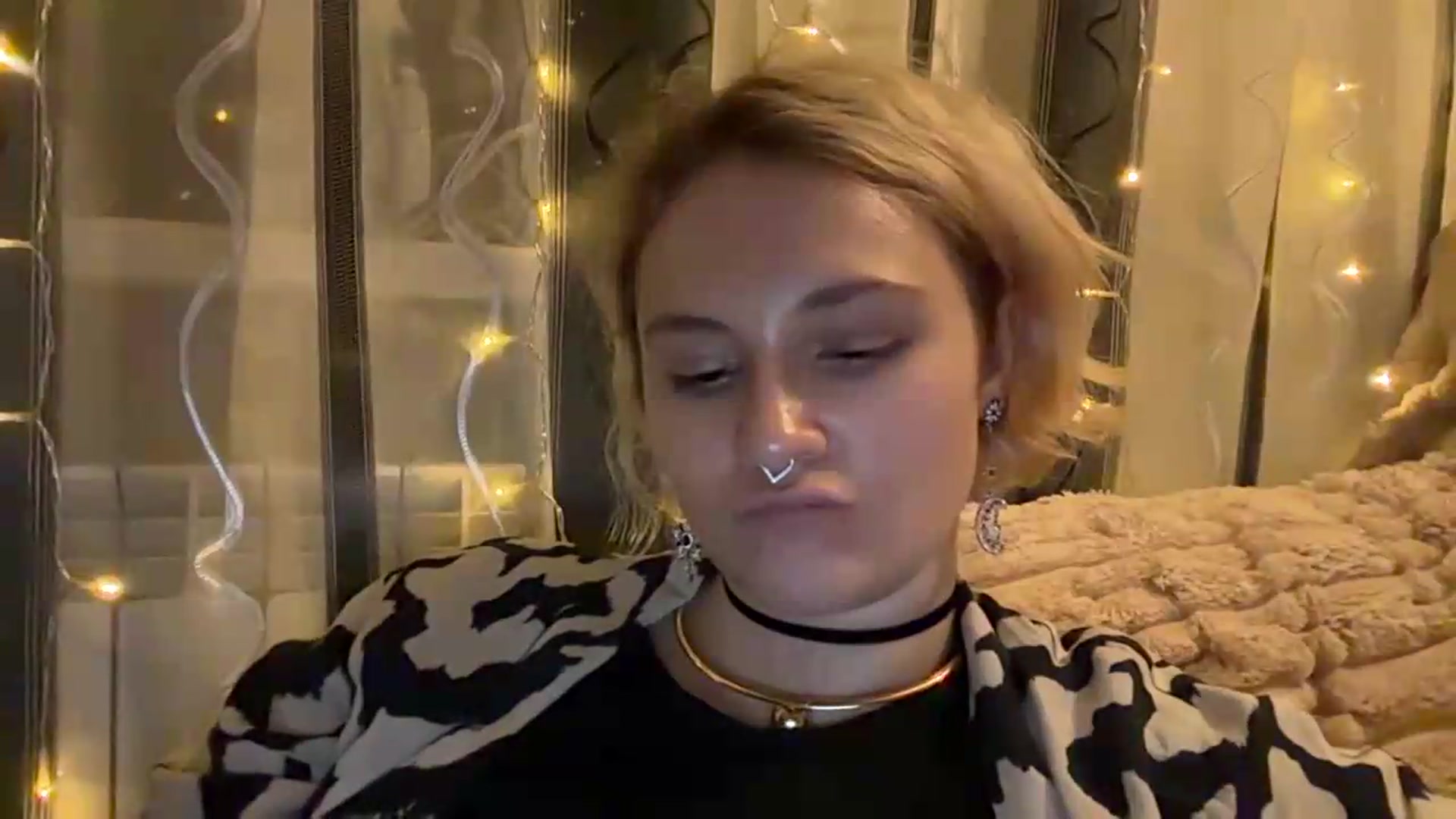 Gallery image thumbnail from EvaSmile's myfreecams stream on, 08/04/2026, 19:38 image 14 of 20