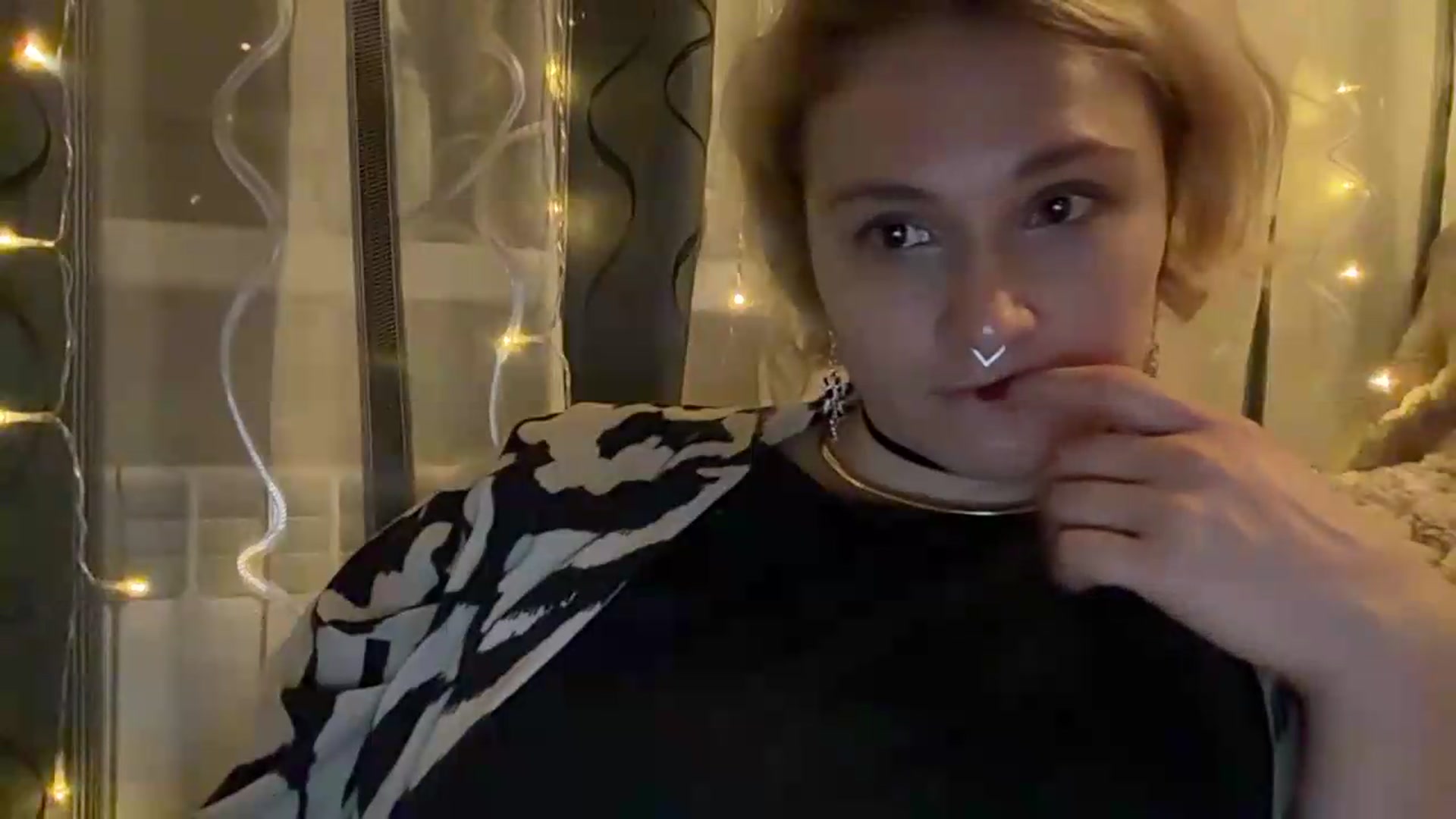 Gallery image thumbnail from EvaSmile's myfreecams stream on, 08/04/2026, 19:38 image 15 of 20