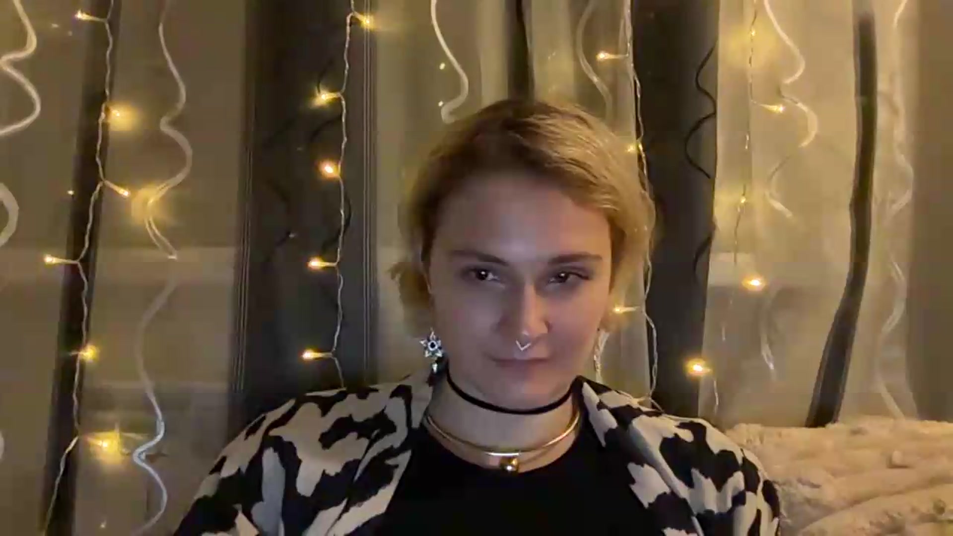 Gallery image thumbnail from EvaSmile's myfreecams stream on, 08/04/2026, 19:38 image 5 of 20