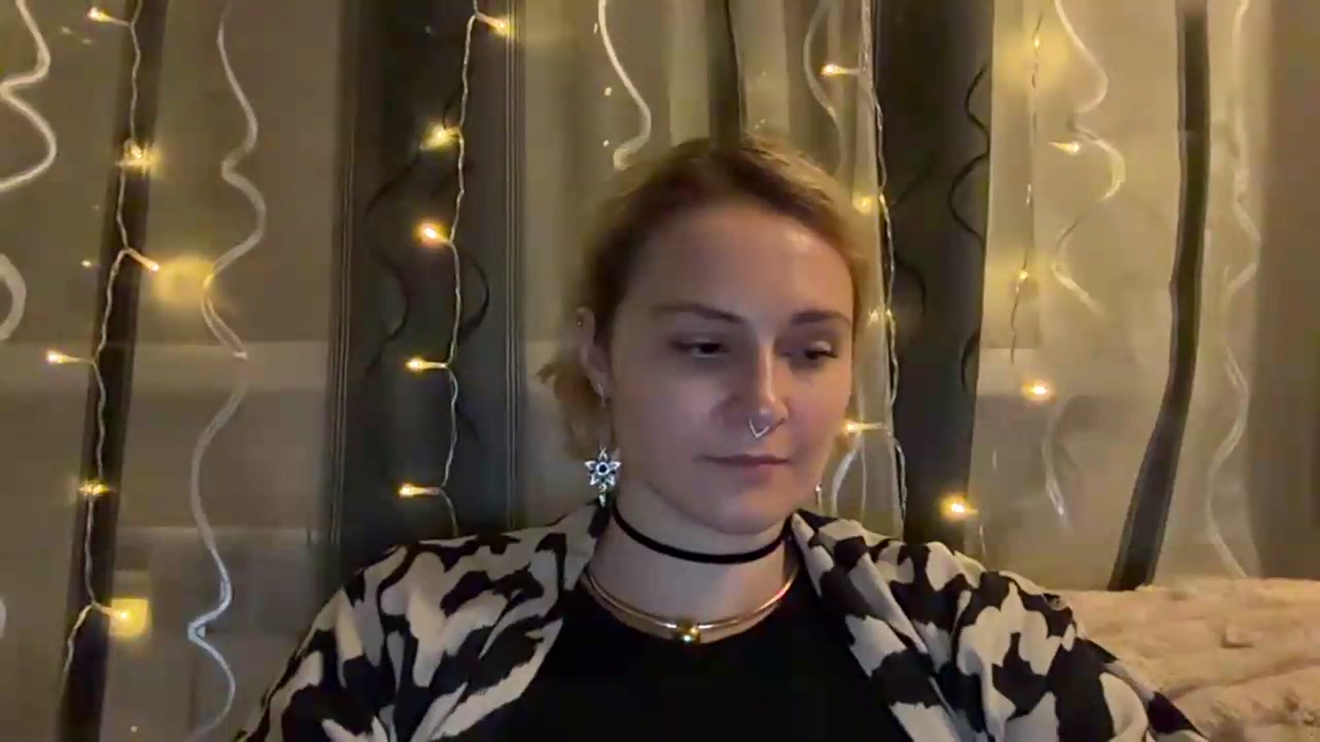 Gallery image thumbnail from EvaSmile's myfreecams stream on, 08/04/2026, 19:38 image 2 of 20