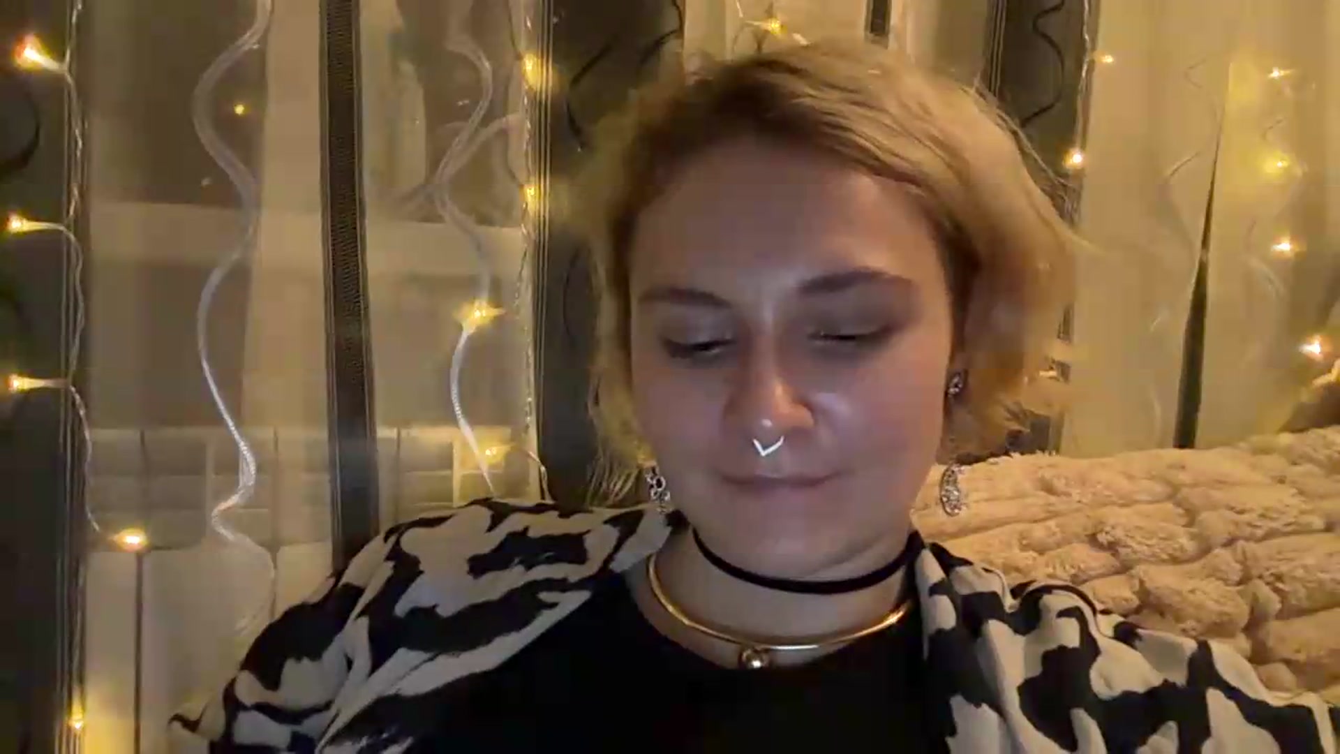 Gallery image thumbnail from EvaSmile's myfreecams stream on, 08/04/2026, 19:38 image 13 of 20