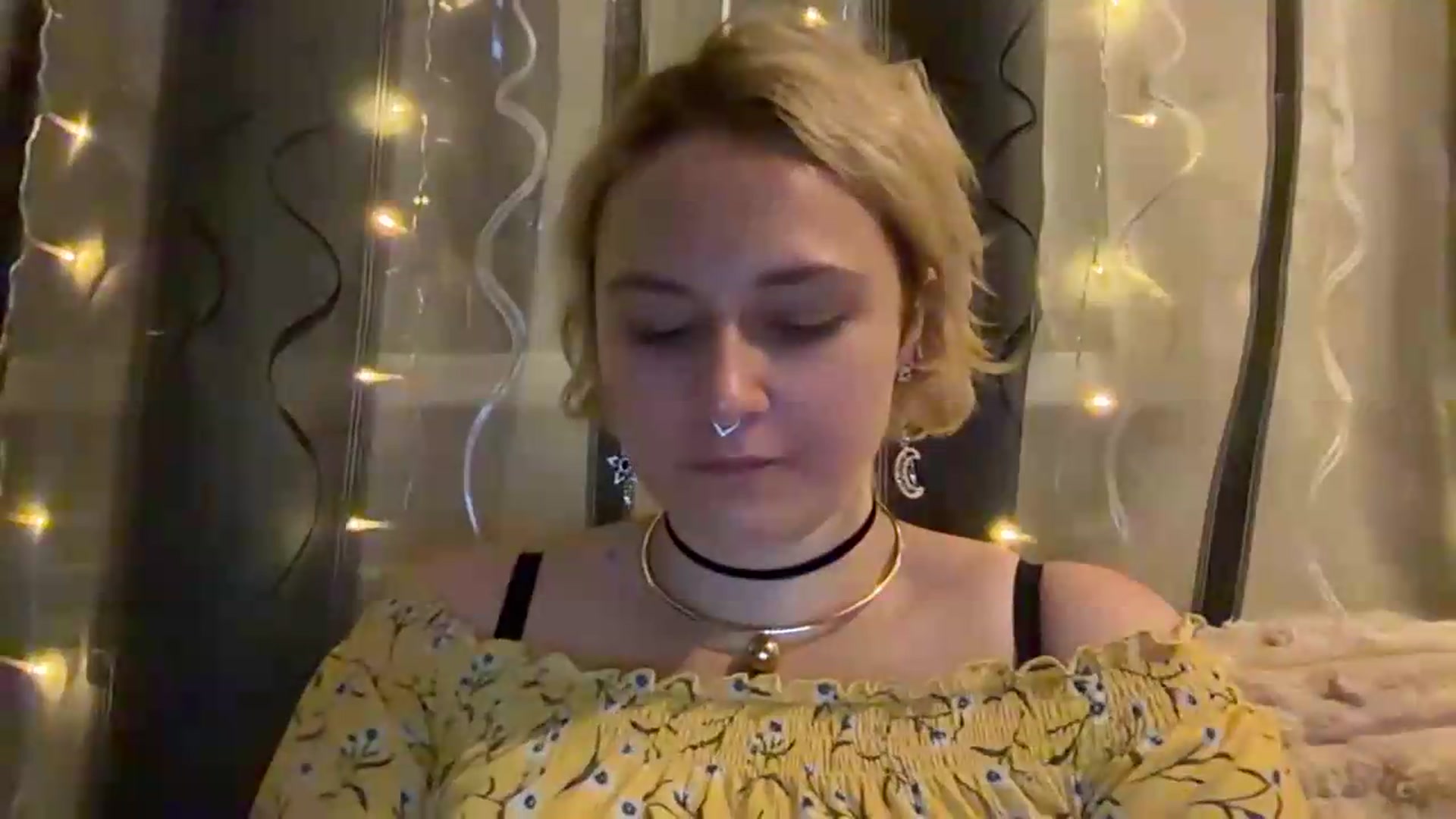 Gallery image thumbnail from EvaSmile's myfreecams stream on, 08/05/2026, 18:28 image 12 of 20
