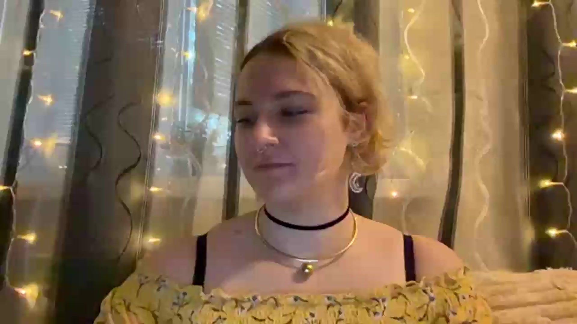 Gallery image thumbnail from EvaSmile's myfreecams stream on, 08/05/2026, 18:28 image 1 of 20