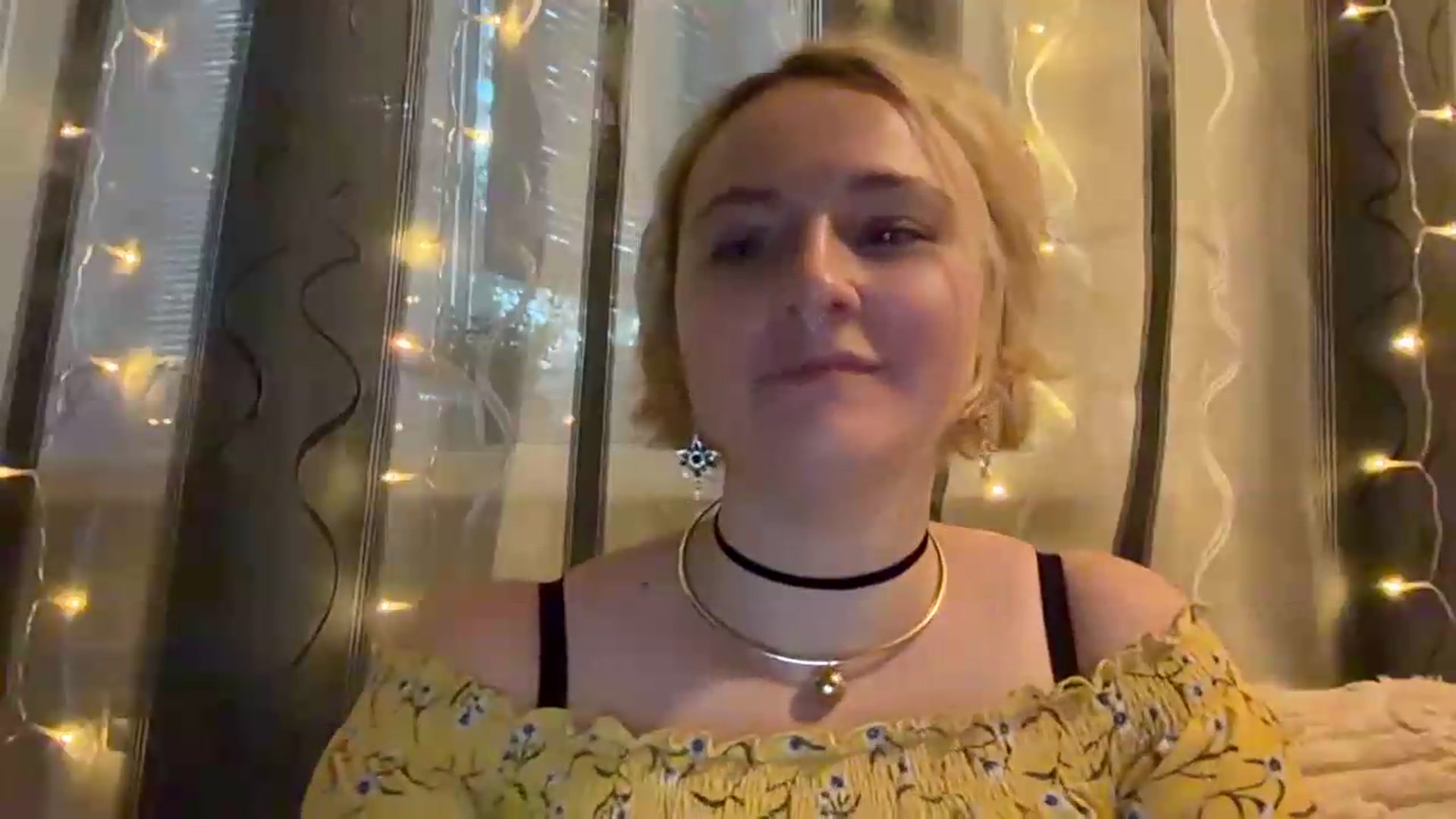 Gallery image thumbnail from EvaSmile's myfreecams stream on, 08/05/2026, 18:28 image 3 of 20