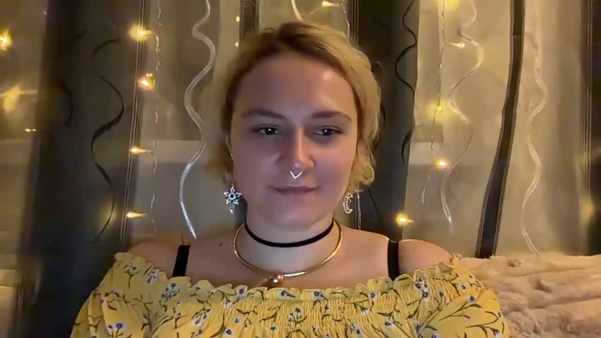 Gallery image thumbnail from EvaSmile's myfreecams stream on, 08/05/2026, 18:28 image 18 of 20