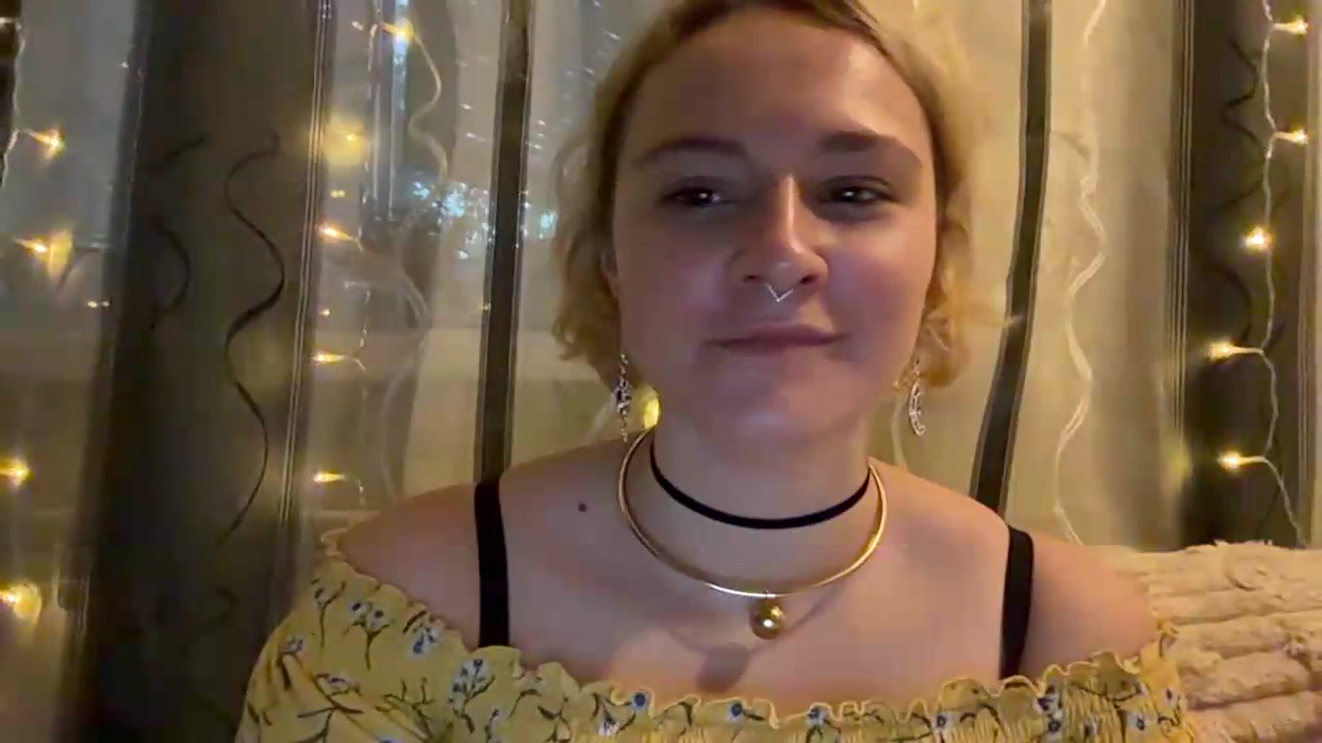 Gallery image thumbnail from EvaSmile's myfreecams stream on, 08/05/2026, 18:28 image 5 of 20