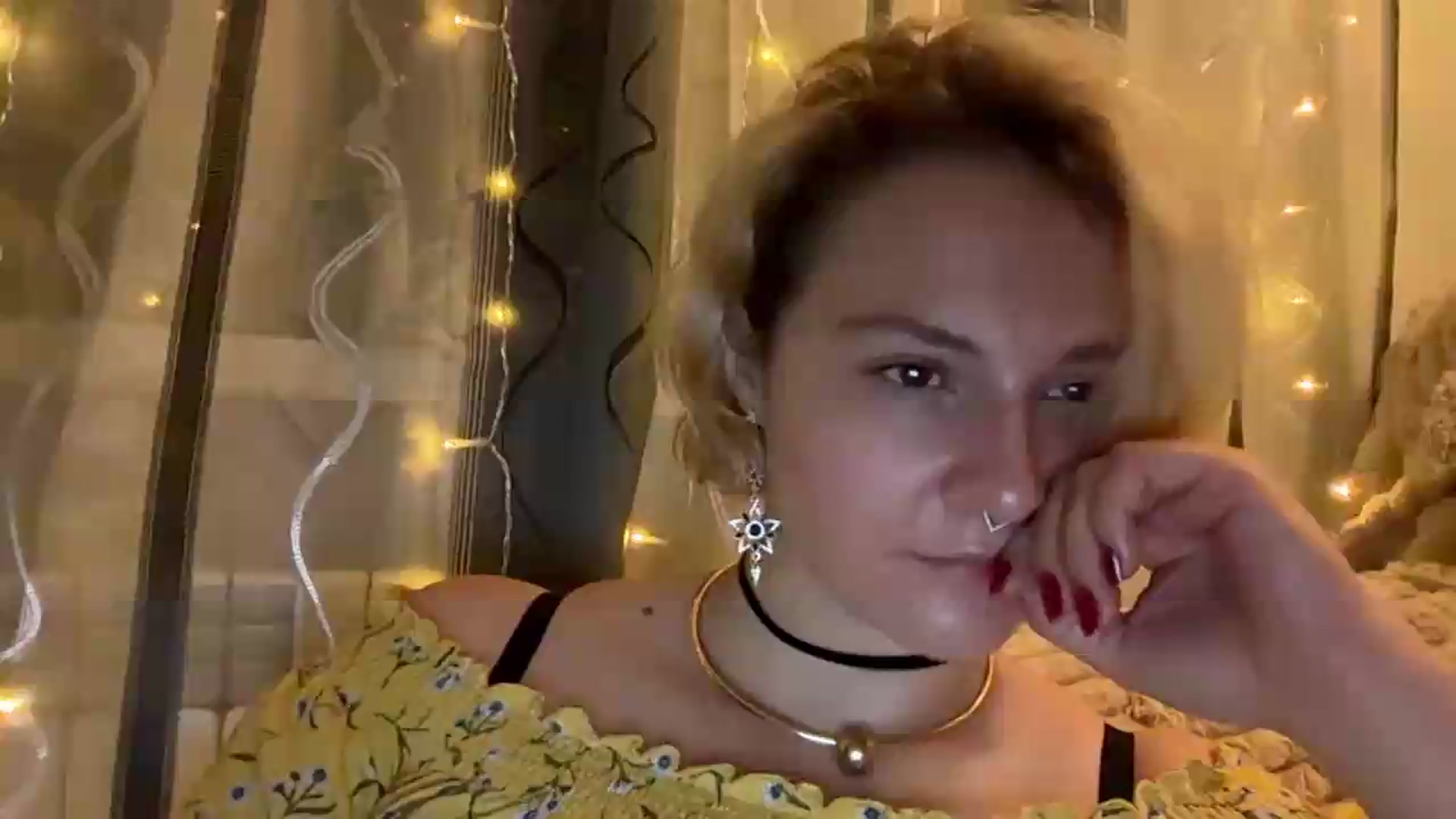 Gallery image thumbnail from EvaSmile's myfreecams stream on, 08/05/2026, 20:26 image 19 of 20
