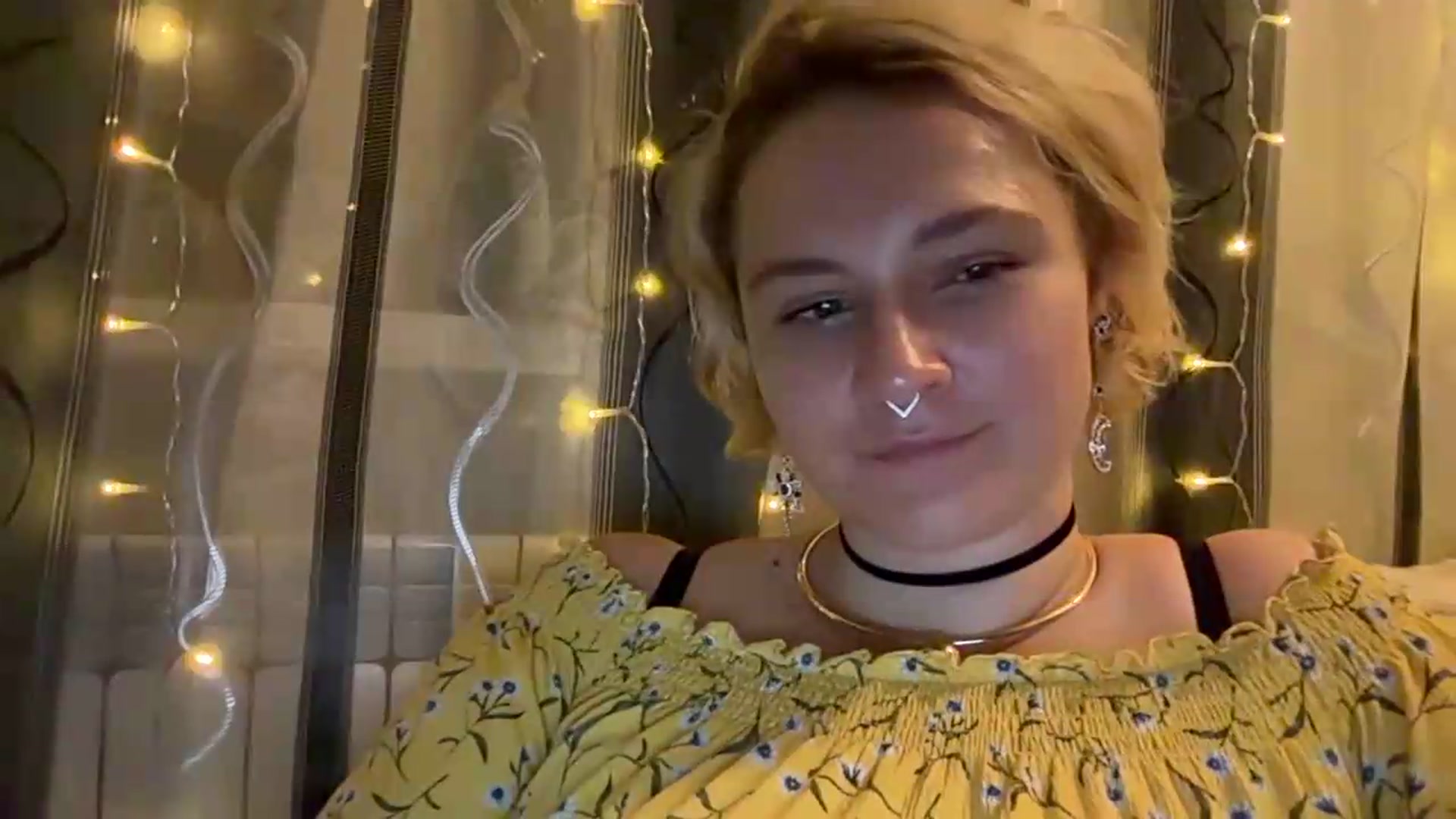 Gallery image thumbnail from EvaSmile's myfreecams stream on, 08/05/2026, 20:26 image 14 of 20