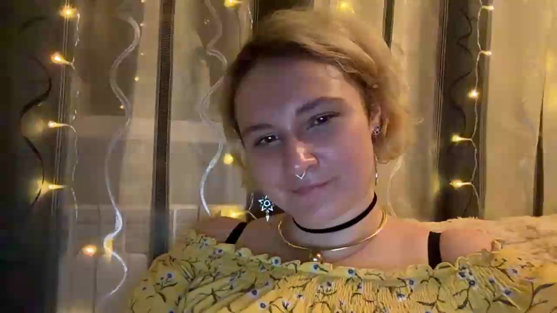 Gallery image thumbnail from EvaSmile's myfreecams stream on, 08/05/2026, 20:26 image 6 of 20