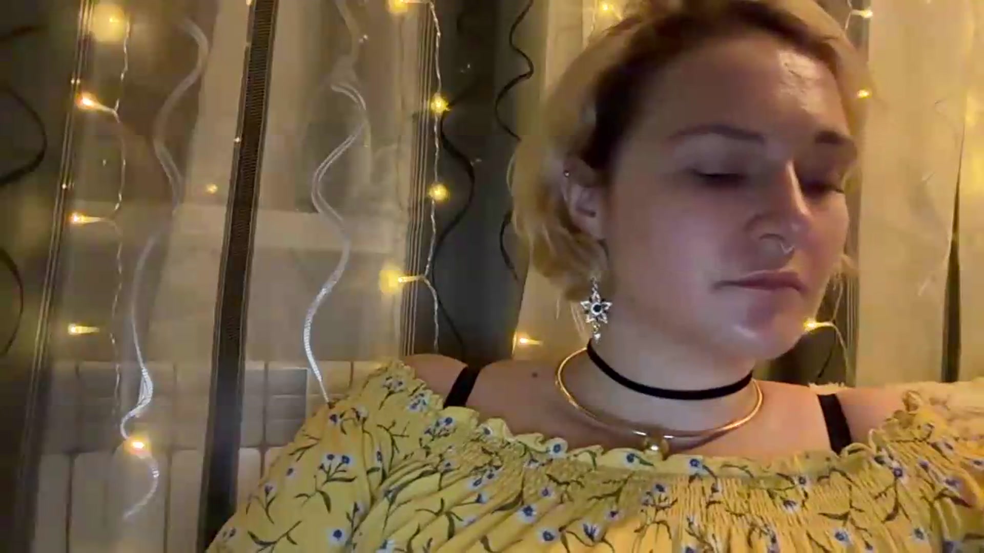 Gallery image thumbnail from EvaSmile's myfreecams stream on, 08/05/2026, 20:26 image 15 of 20