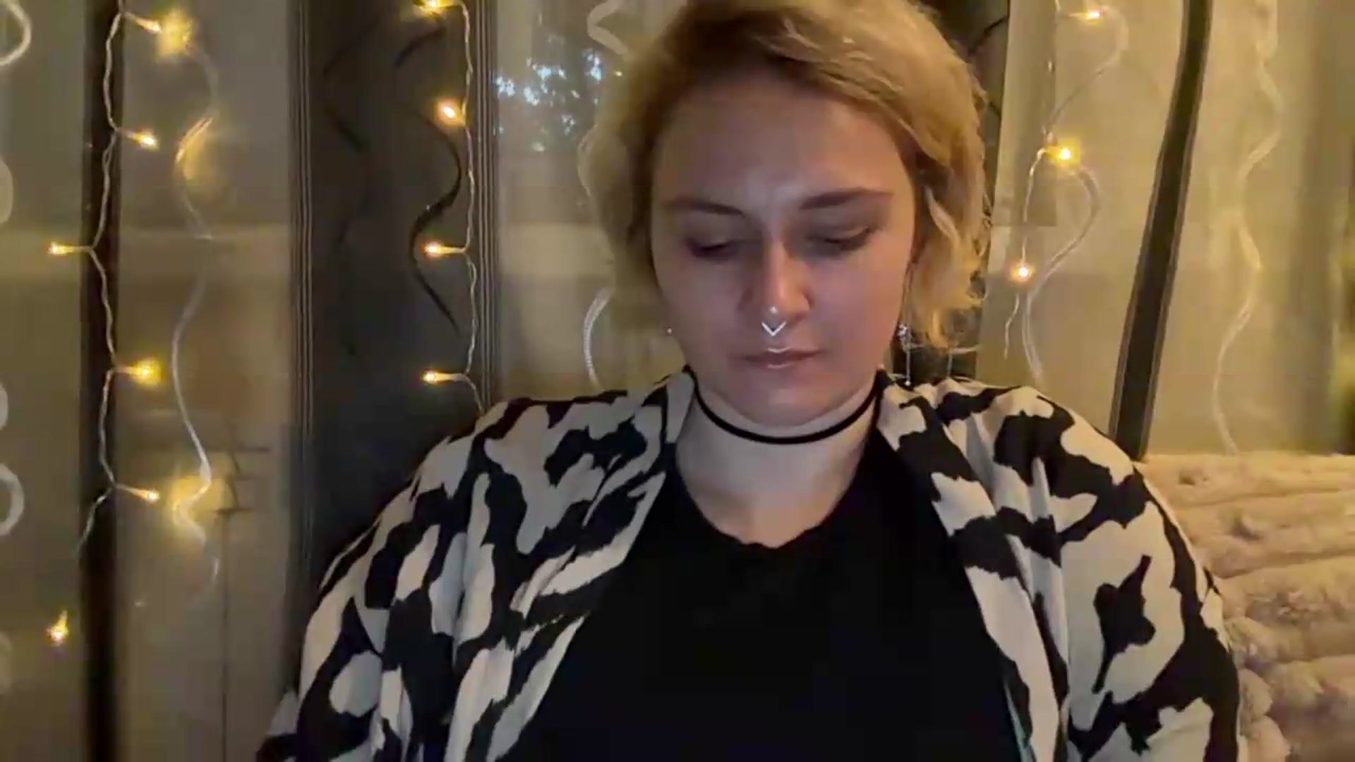 Gallery image thumbnail from EvaSmile's myfreecams stream on, 08/06/2026, 19:15 image 4 of 20
