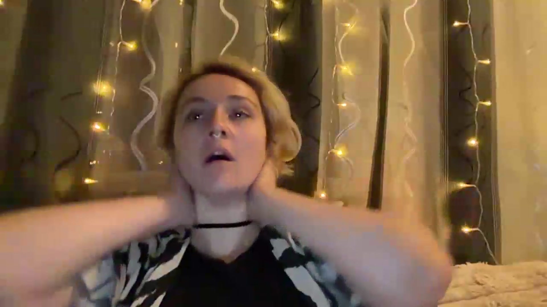 Gallery image thumbnail from EvaSmile's myfreecams stream on, 08/06/2026, 19:15 image 13 of 20