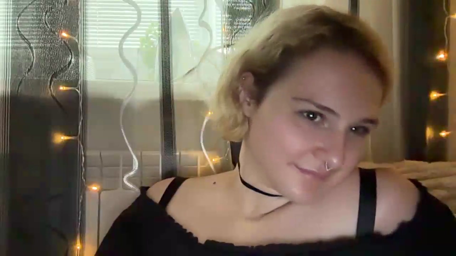 Gallery image thumbnail from EvaSmile's myfreecams stream on, 08/07/2026, 13:43 image 14 of 20